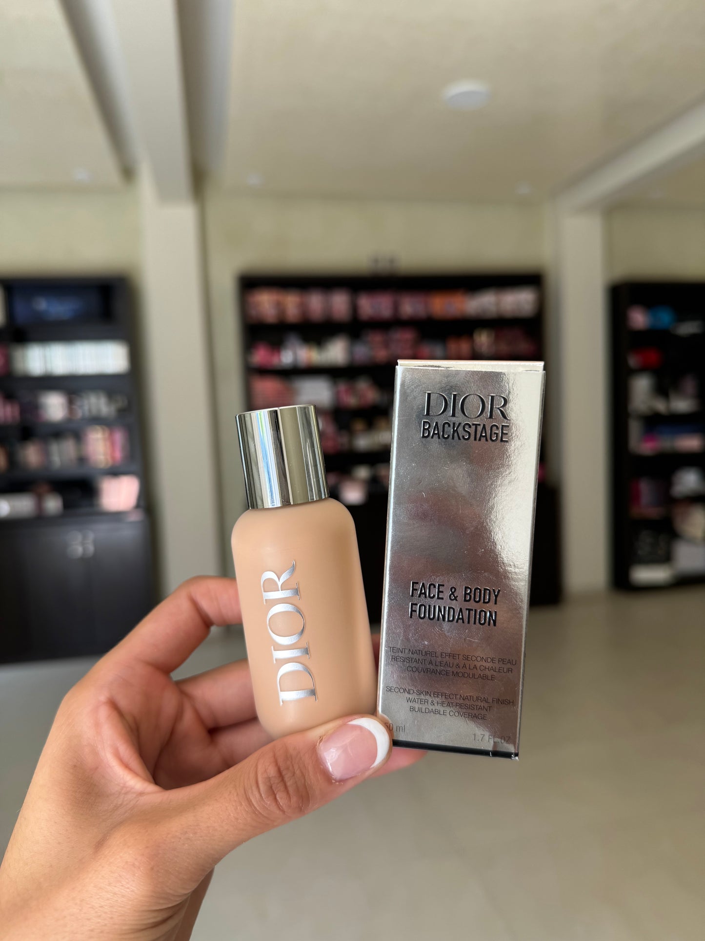 DIOR Backstage Face & Body Foundation TONO- 2N