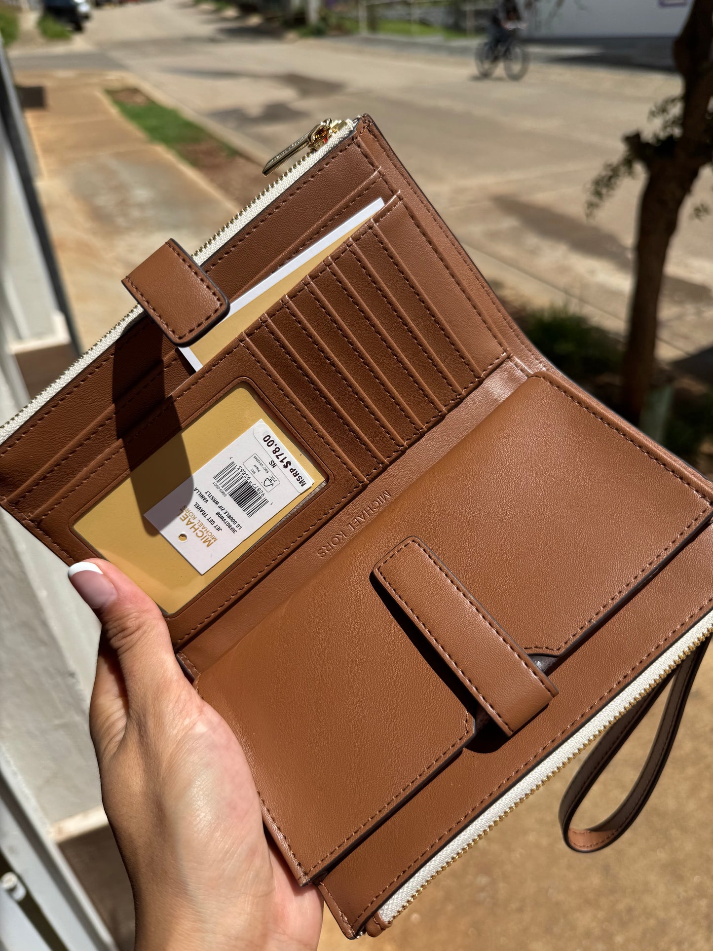 Phone Wallet Michael Kors Beige con Café