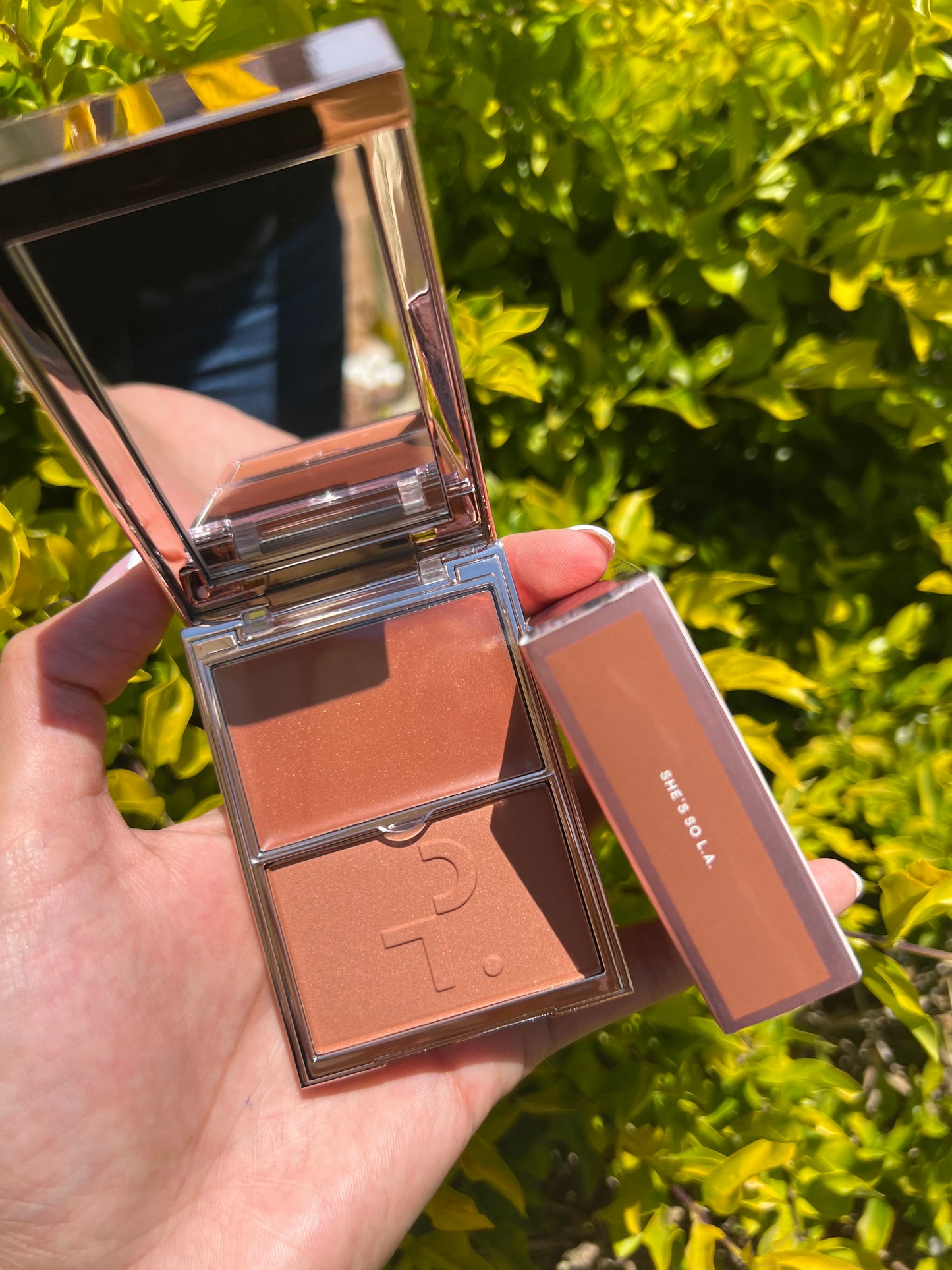 Major Headlines Double-Take Crème & Powder Blush Duo- She’s So L.A- Patrick Ta