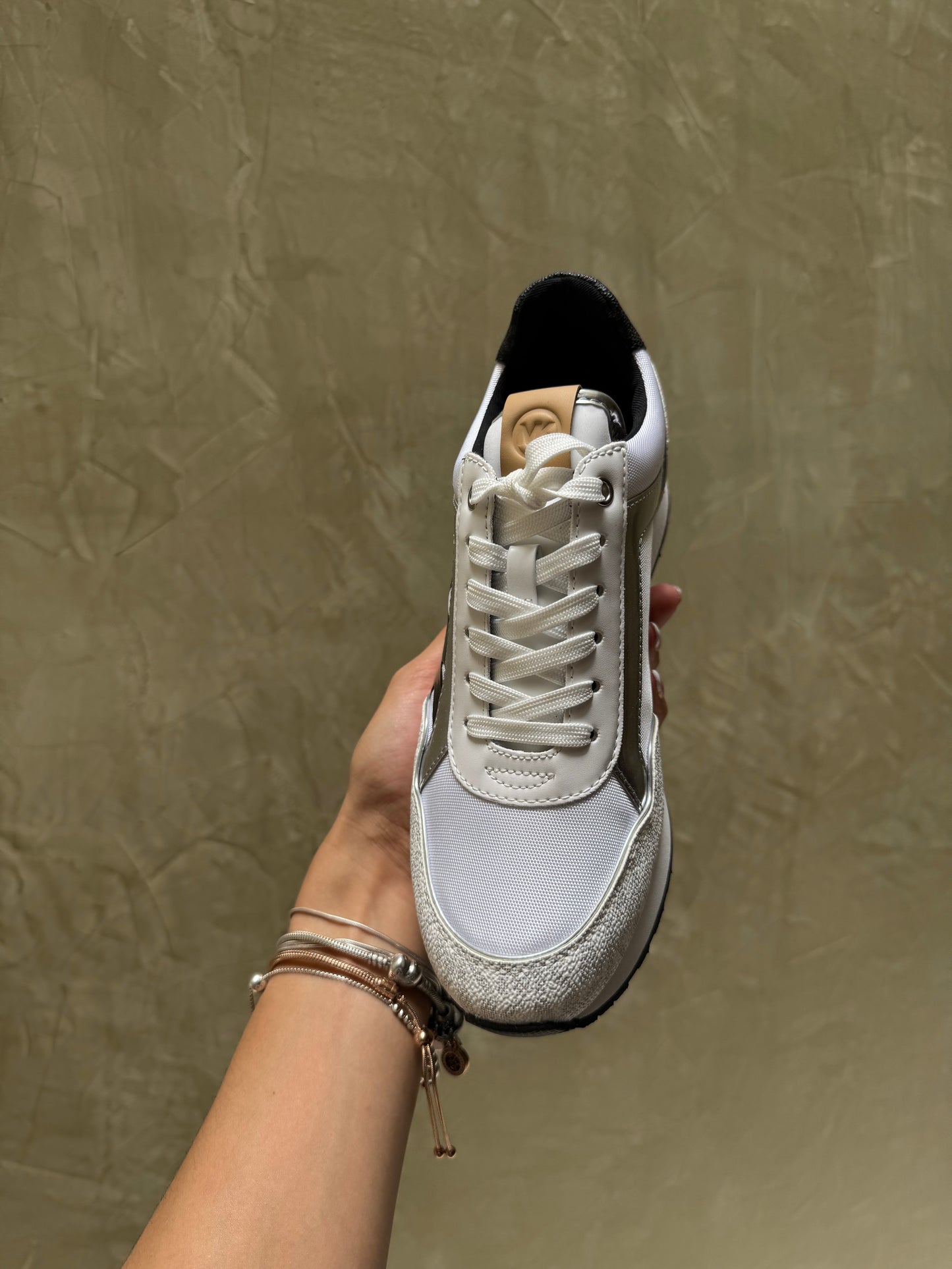 Tenis Michael Kors Blancos talla 24MX (sin caja)