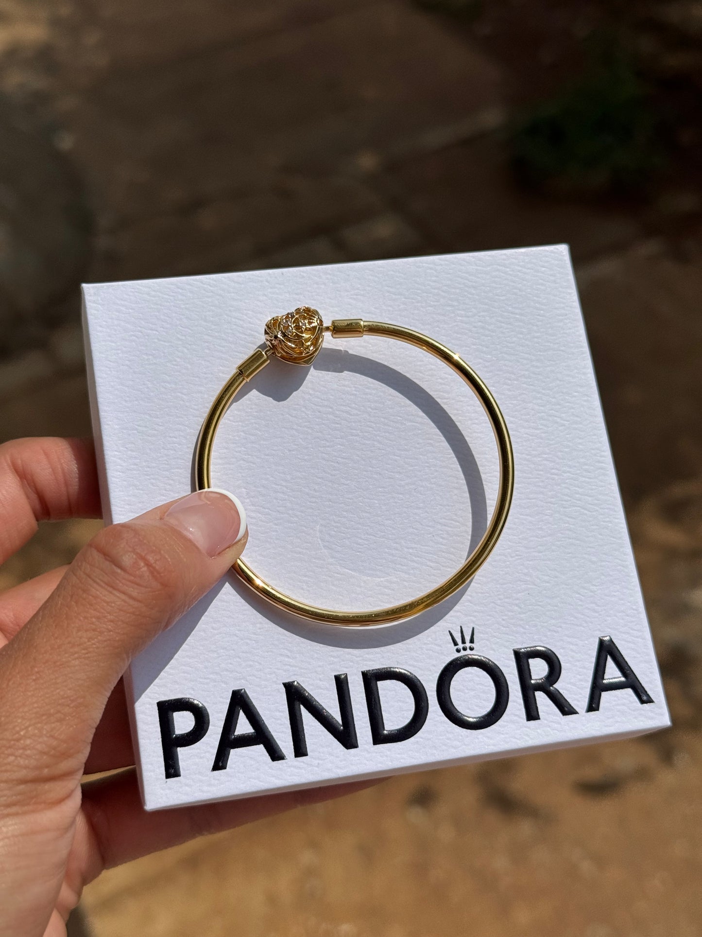 Brazalete Rígido Oro PANDORA 16cm- 17cm
