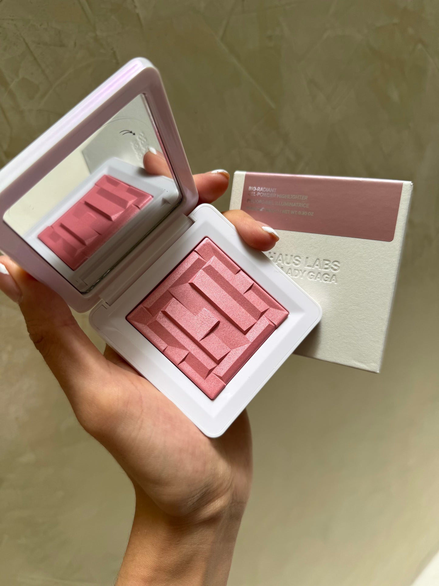 Bio-Radiant Gel-Powder Highlighter Haus Labs- ROSE QUARTZ