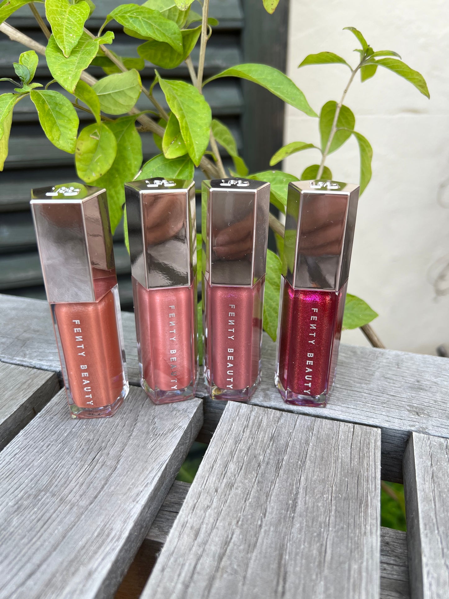 Fenty Beauty By Rihanna Gloss Bomb Universal Lip Luminizer