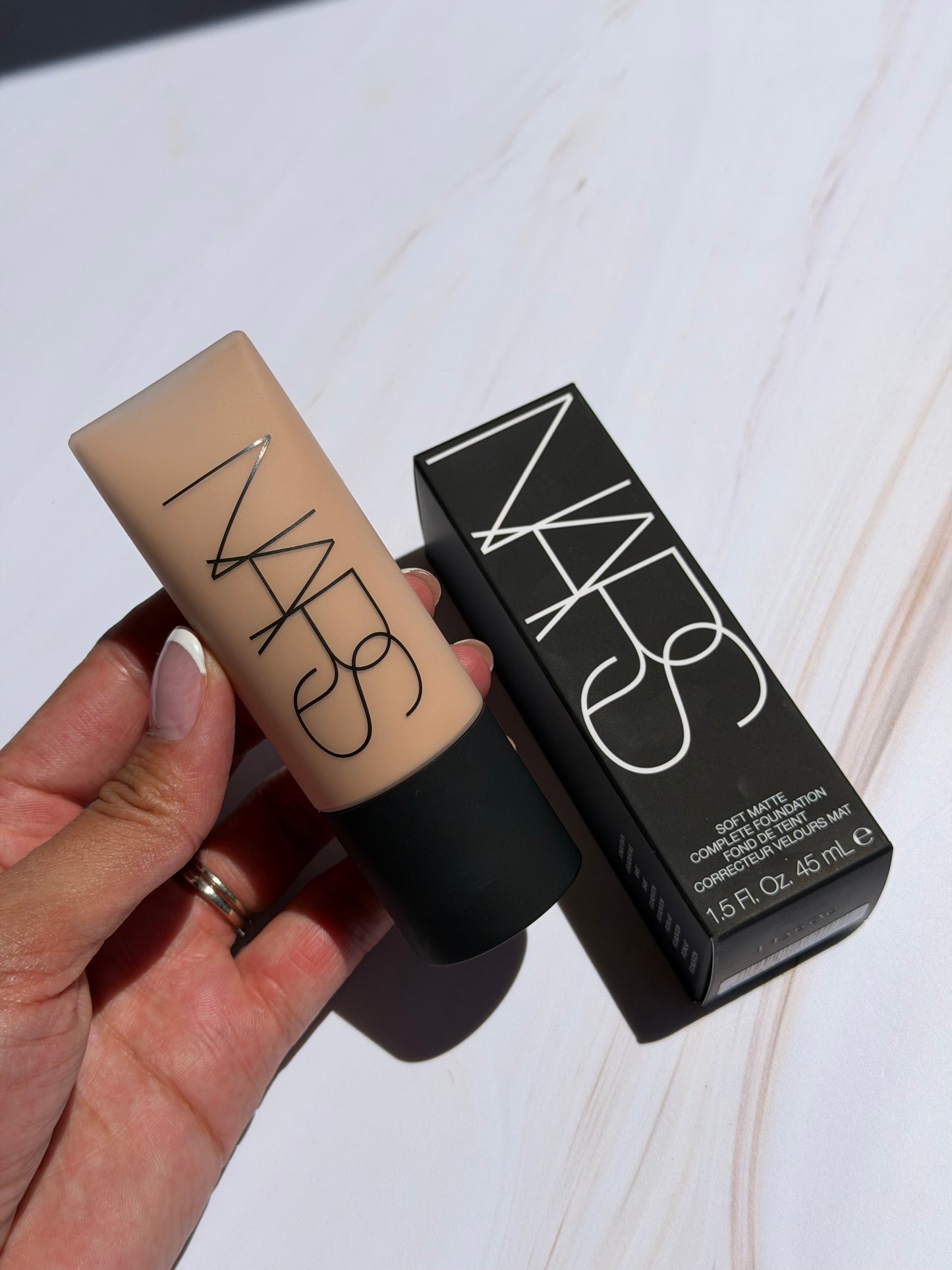 SOFT MATTE FOUNDATION- NARS Tono Vallauris Medium 1.5