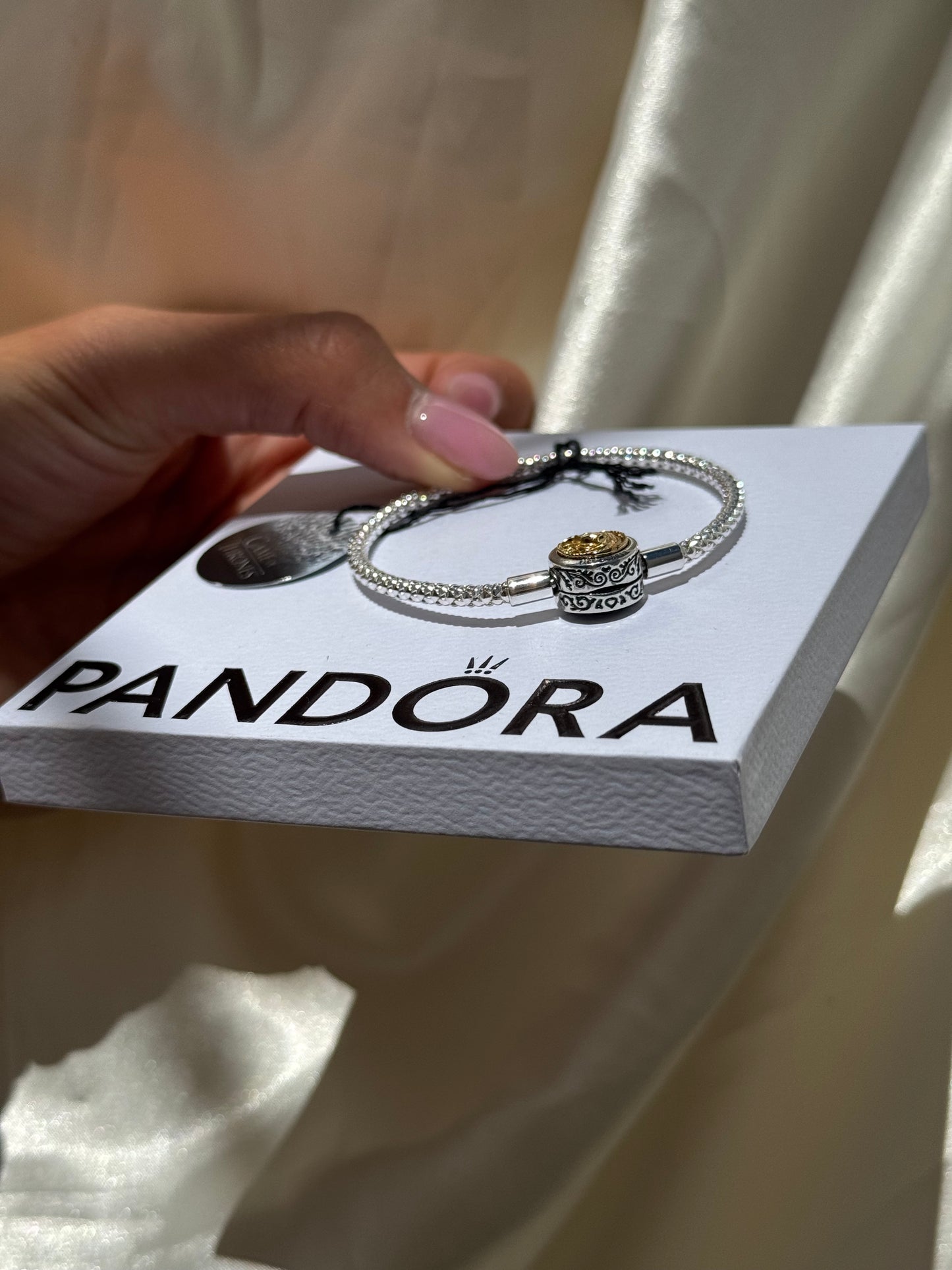 PANDORA Game of Thrones House Sigil Clasp Pandora Moments Studded Chain Bracelet 17cm