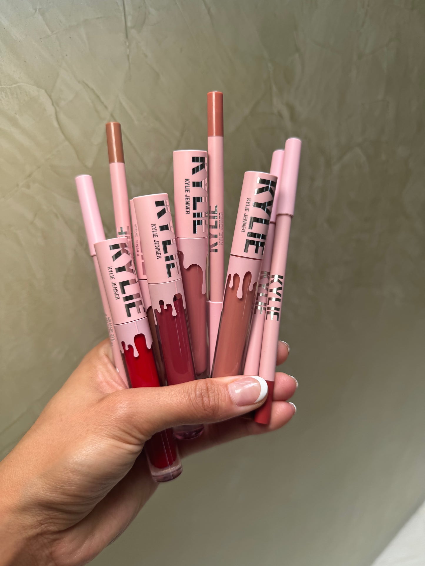 Matte Lip Kit Kylie Cosmetics