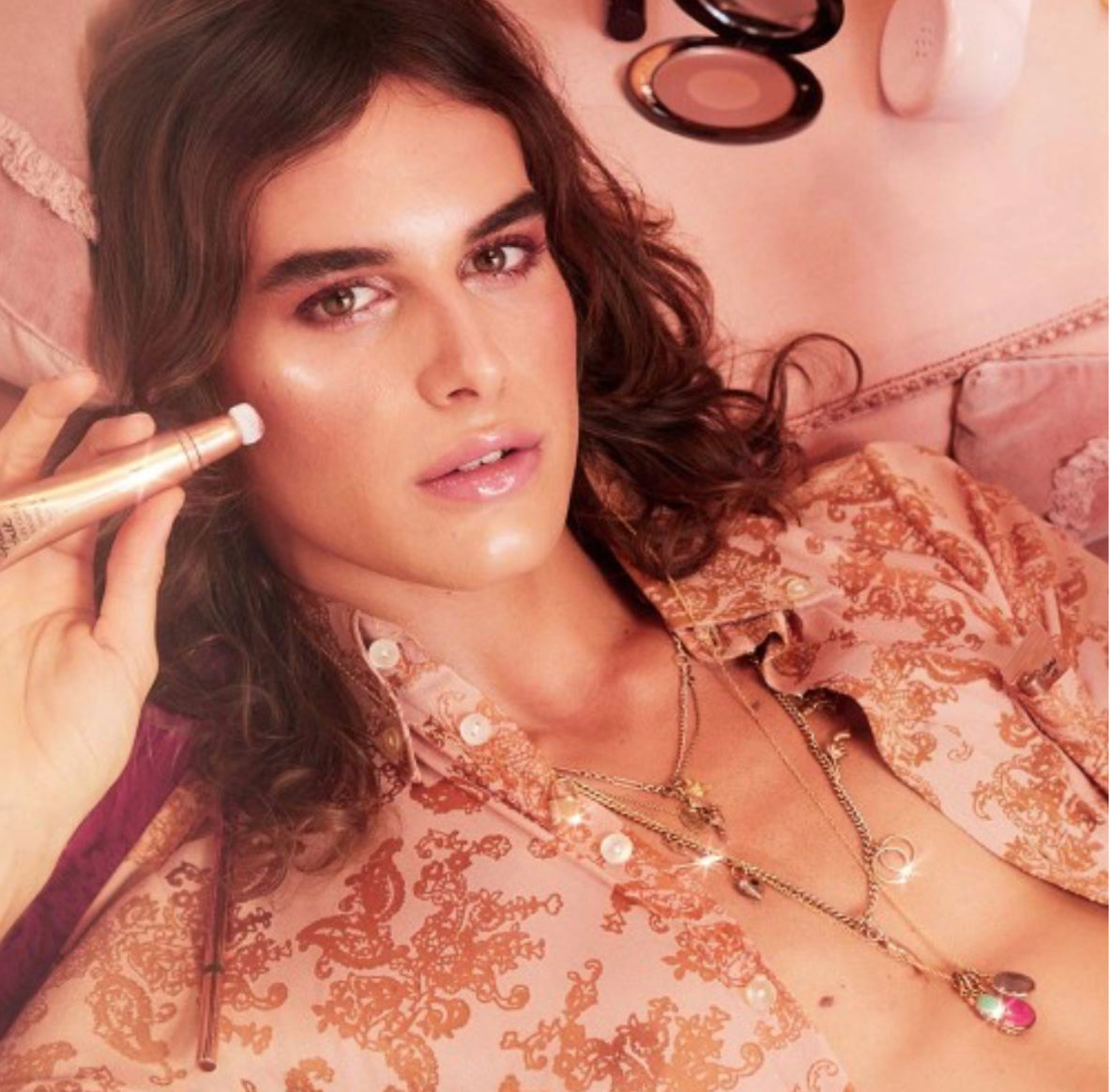 Beauty Light Wand-PILLOW TALK ORIGINAL- Charlotte Tilbury