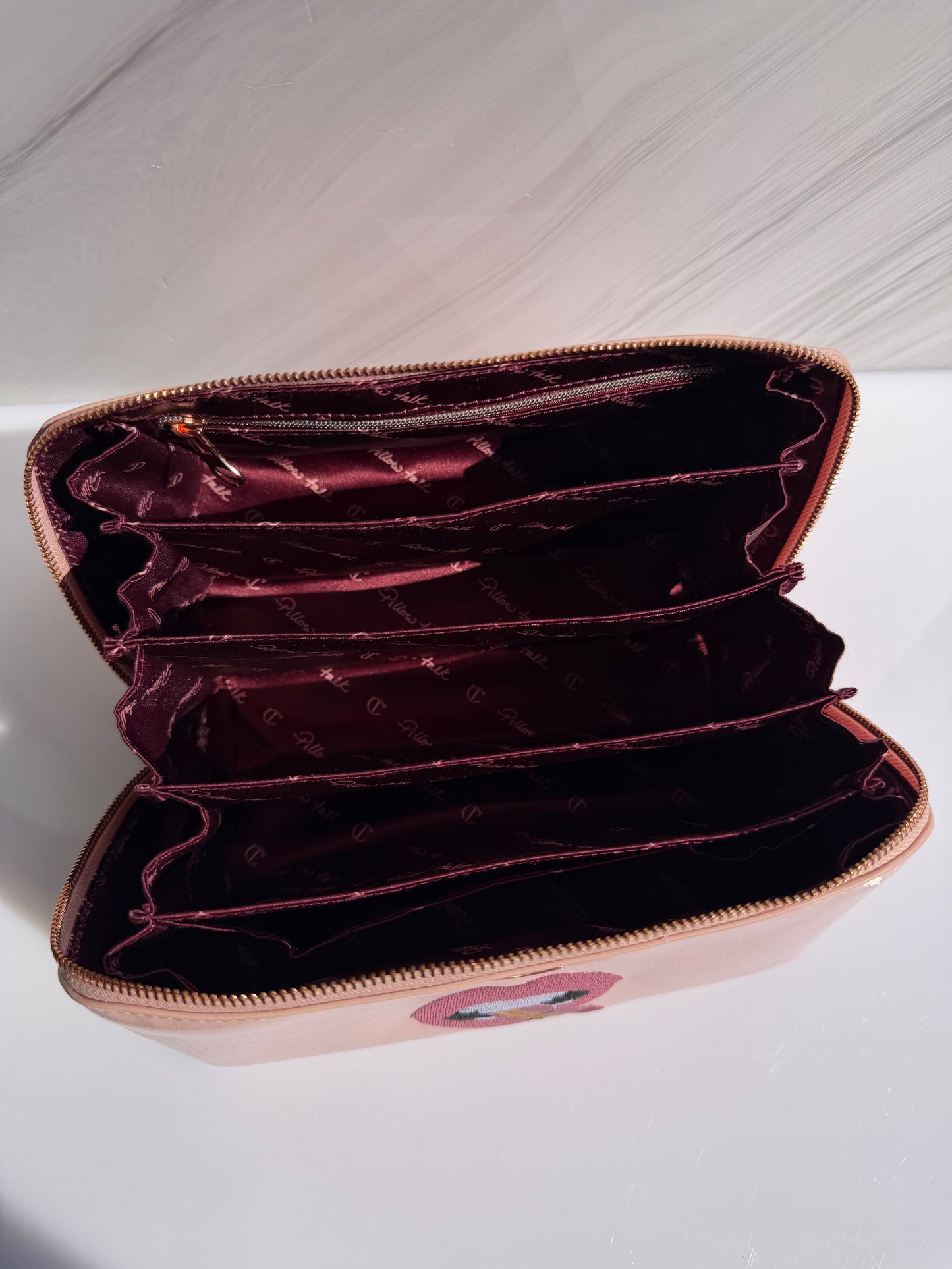 Cosmetiquera Charlotte Tilbury- Edición Limitada Makeup bag