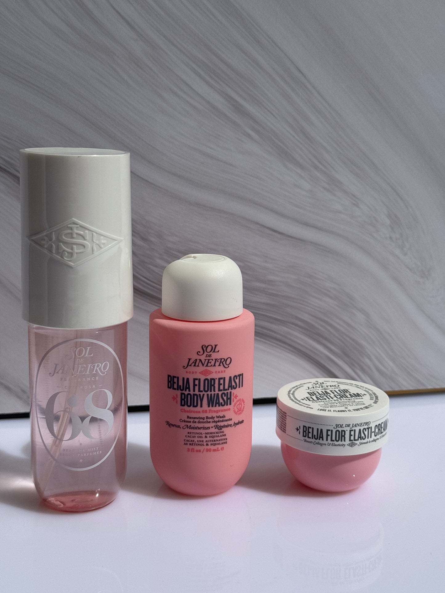 Mini Sol de Janeiro Beija Flor™ Renewing Body Wash 90ml