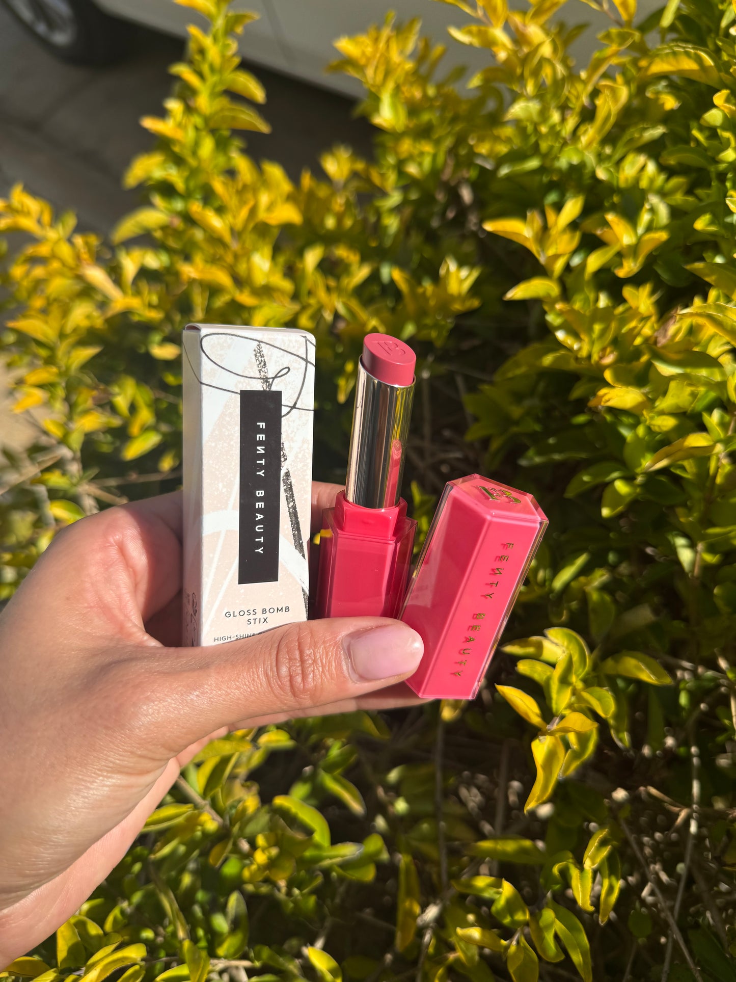 Gloss Bomb Stix High-Shine Gloss Stick- FENTY BEAUTY -High’biscus