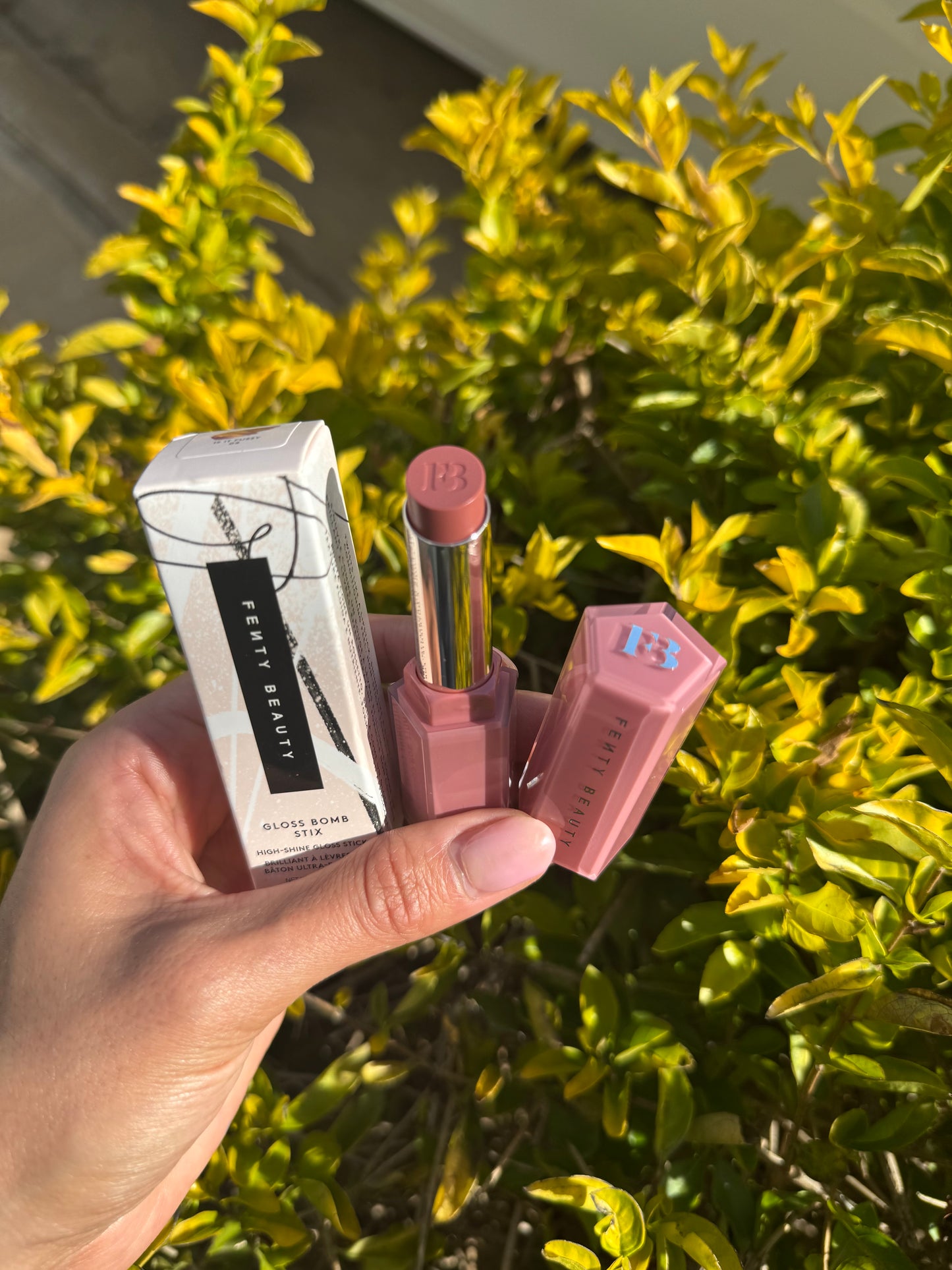 Gloss Bomb Stix High-Shine Gloss Stick- FENTY BEAUTY - Is It Fu$$y