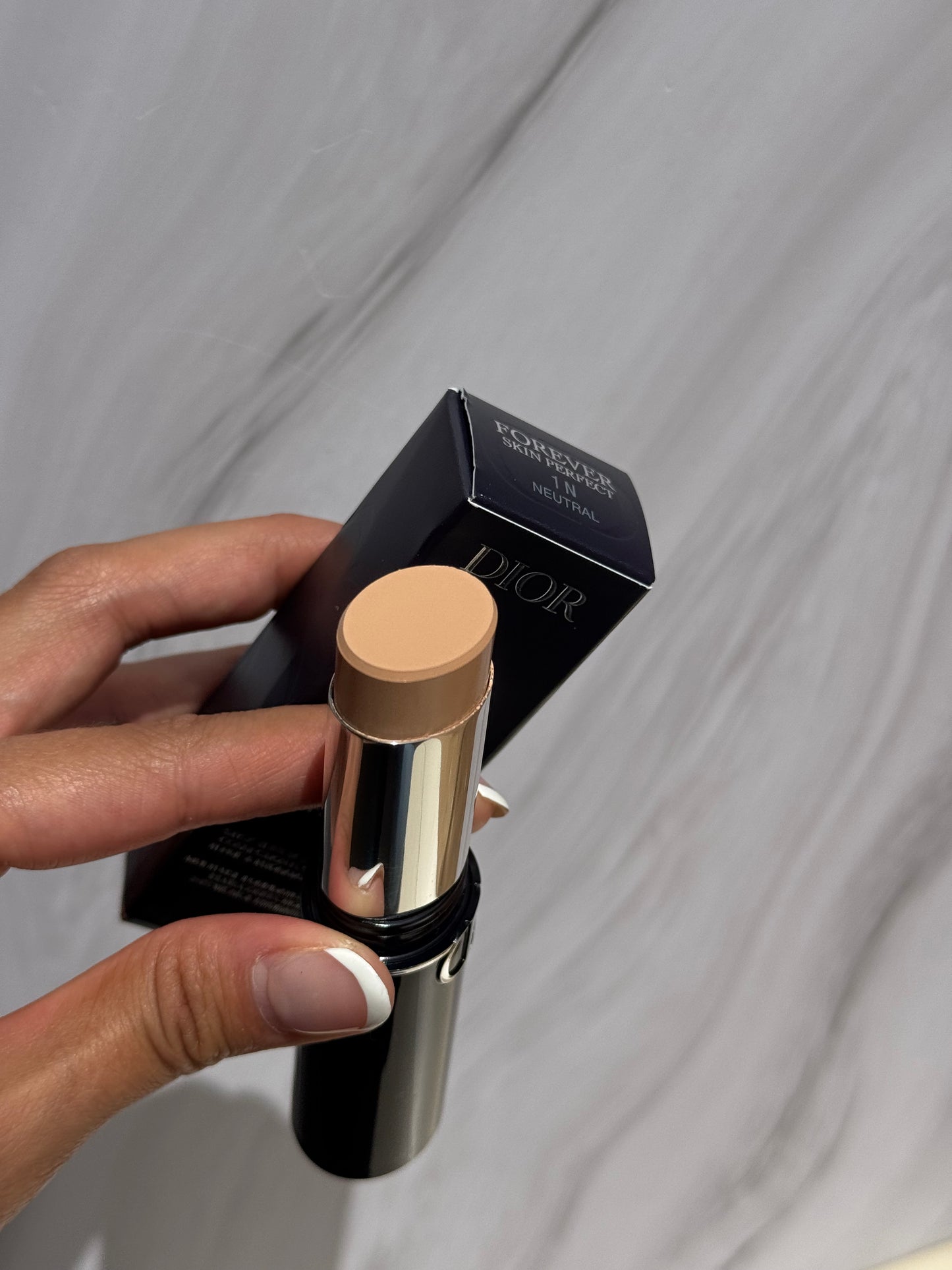 Forever Skin Perfect 24H Multi-Use Foundation Stick tono 1N DIOR
