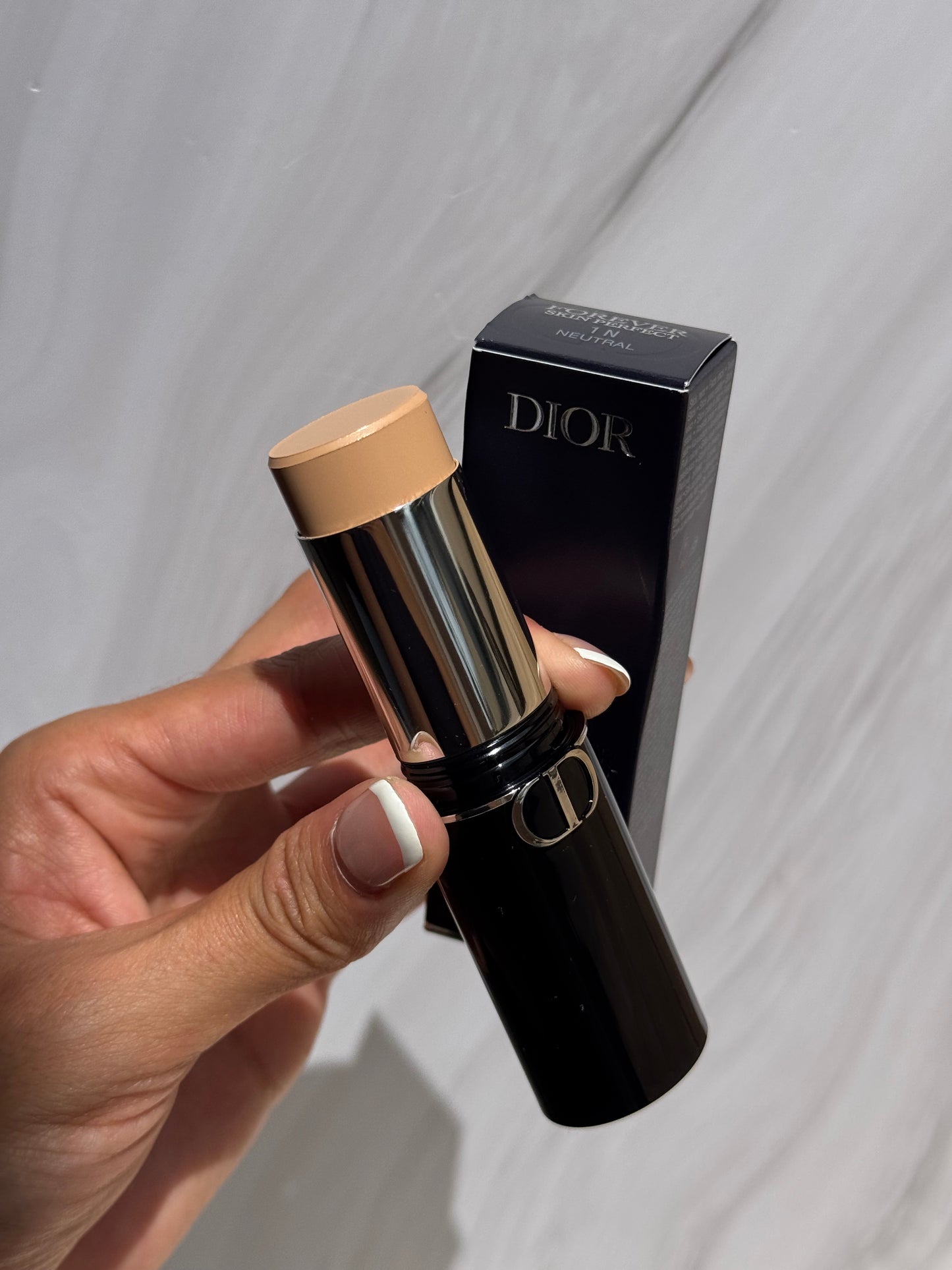 Forever Skin Perfect 24H Multi-Use Foundation Stick tono 1N DIOR