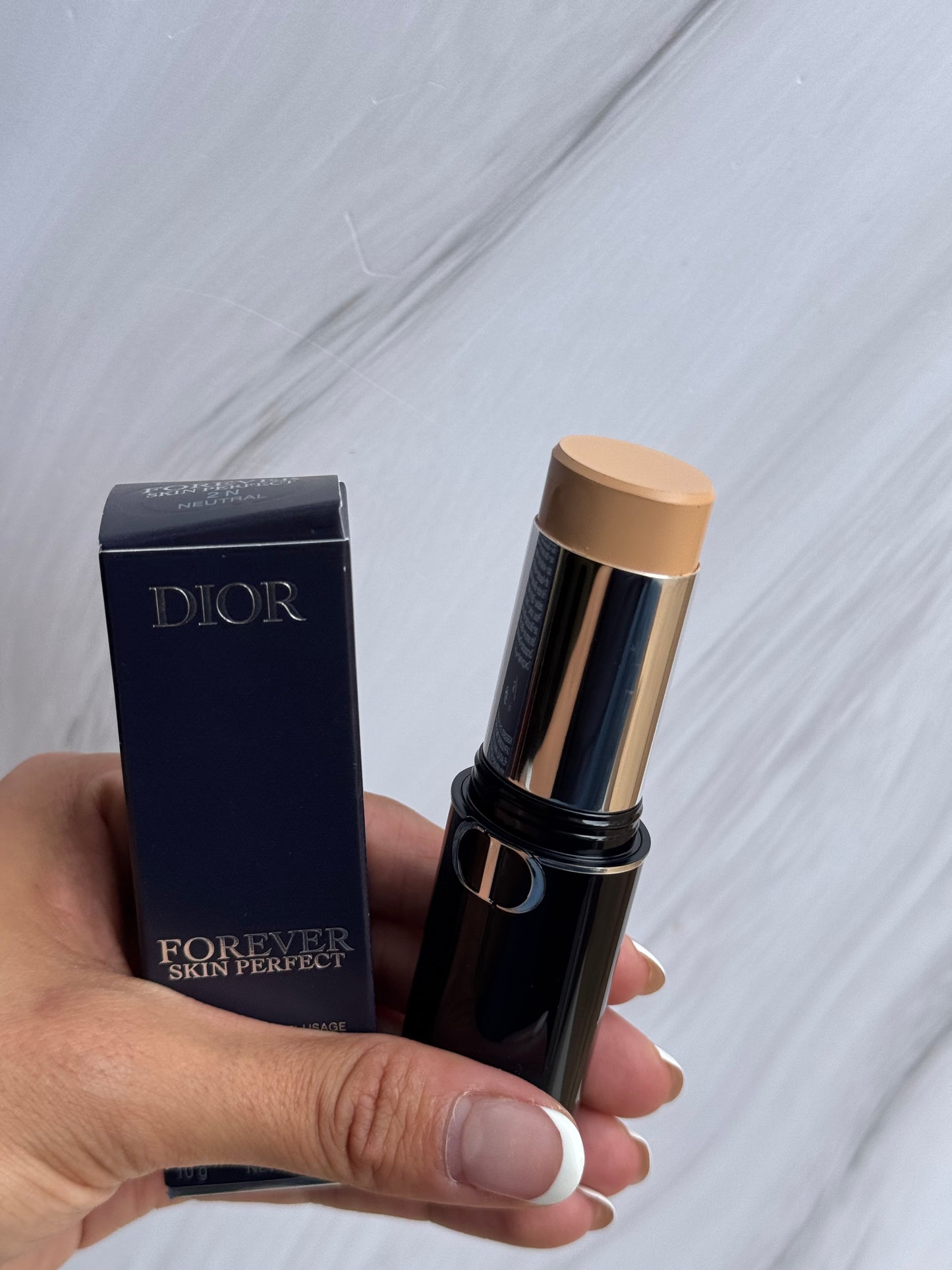 Forever Skin Perfect 24H Multi-Use Foundation Stick- Dior tono 2N Neutral
