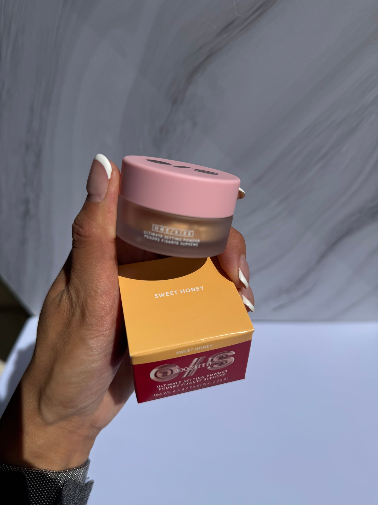 MIN- ONE/SIZE by Patrick Starrr Ultimate Blurring Setting Powder- SWEET HONEY