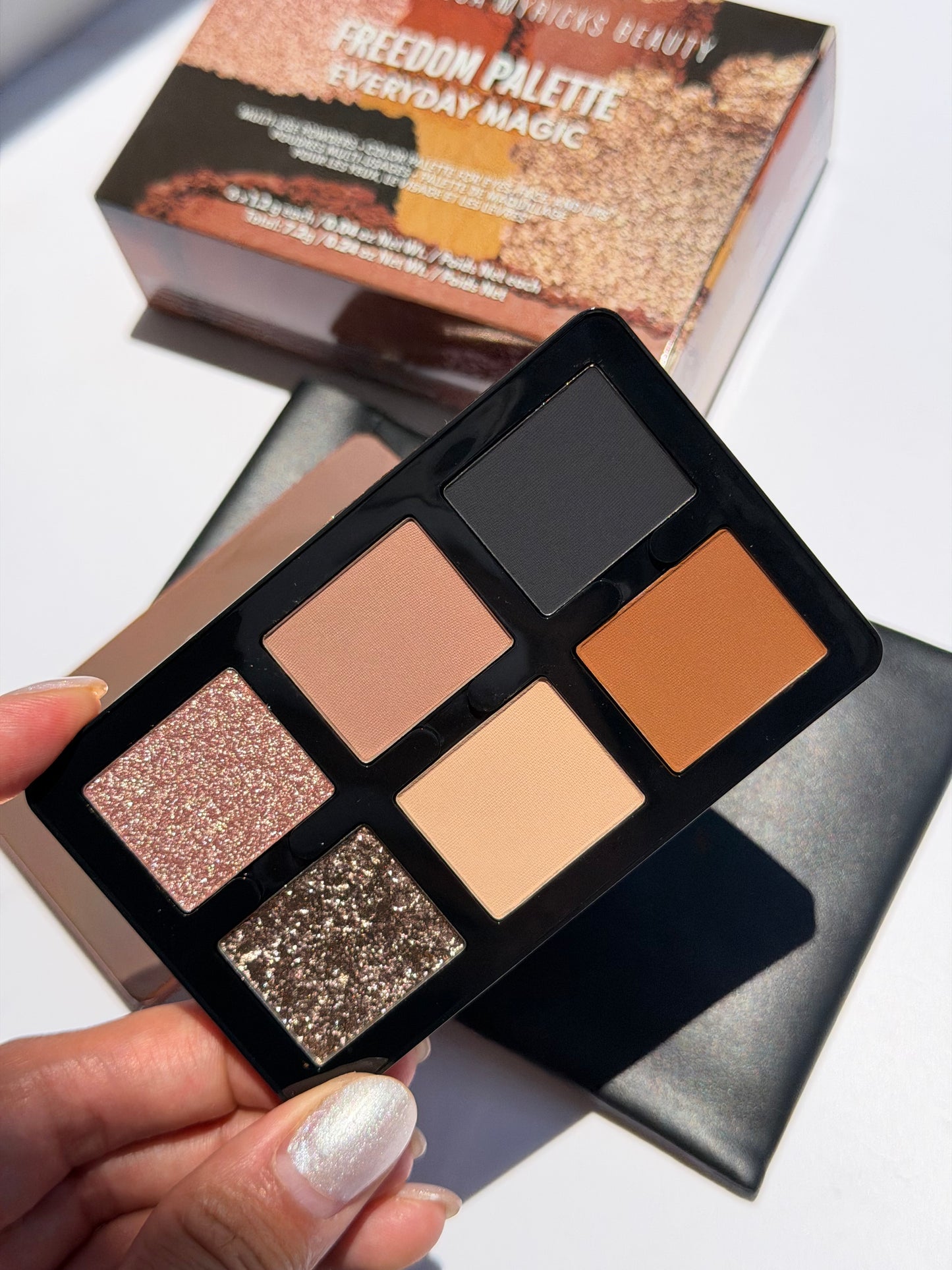 Danessa Myricks -Mini Everyday Magic Neutral Freedom Palette