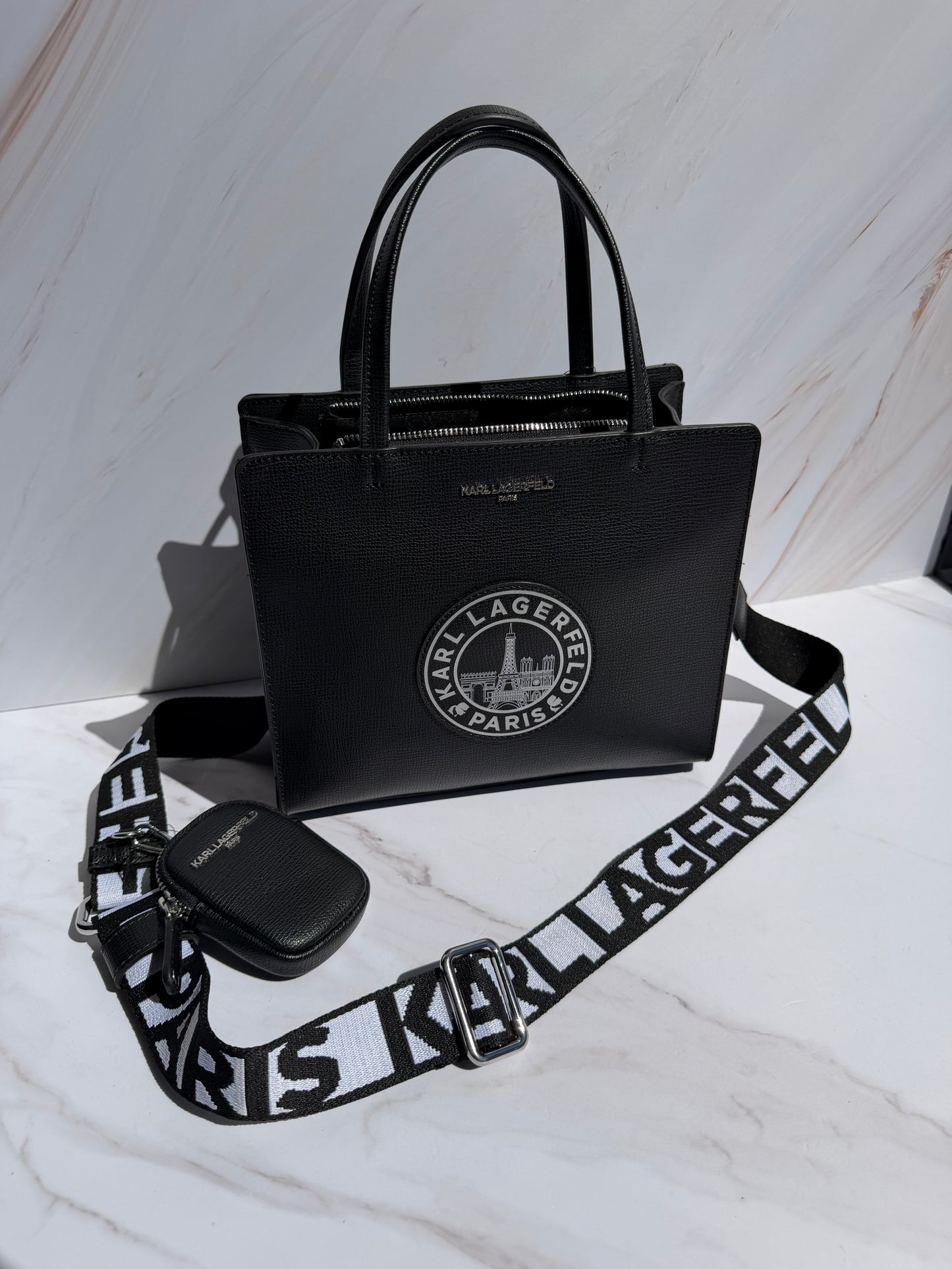 Crossbody Karl Lagerfeld con Strap grueso Negra