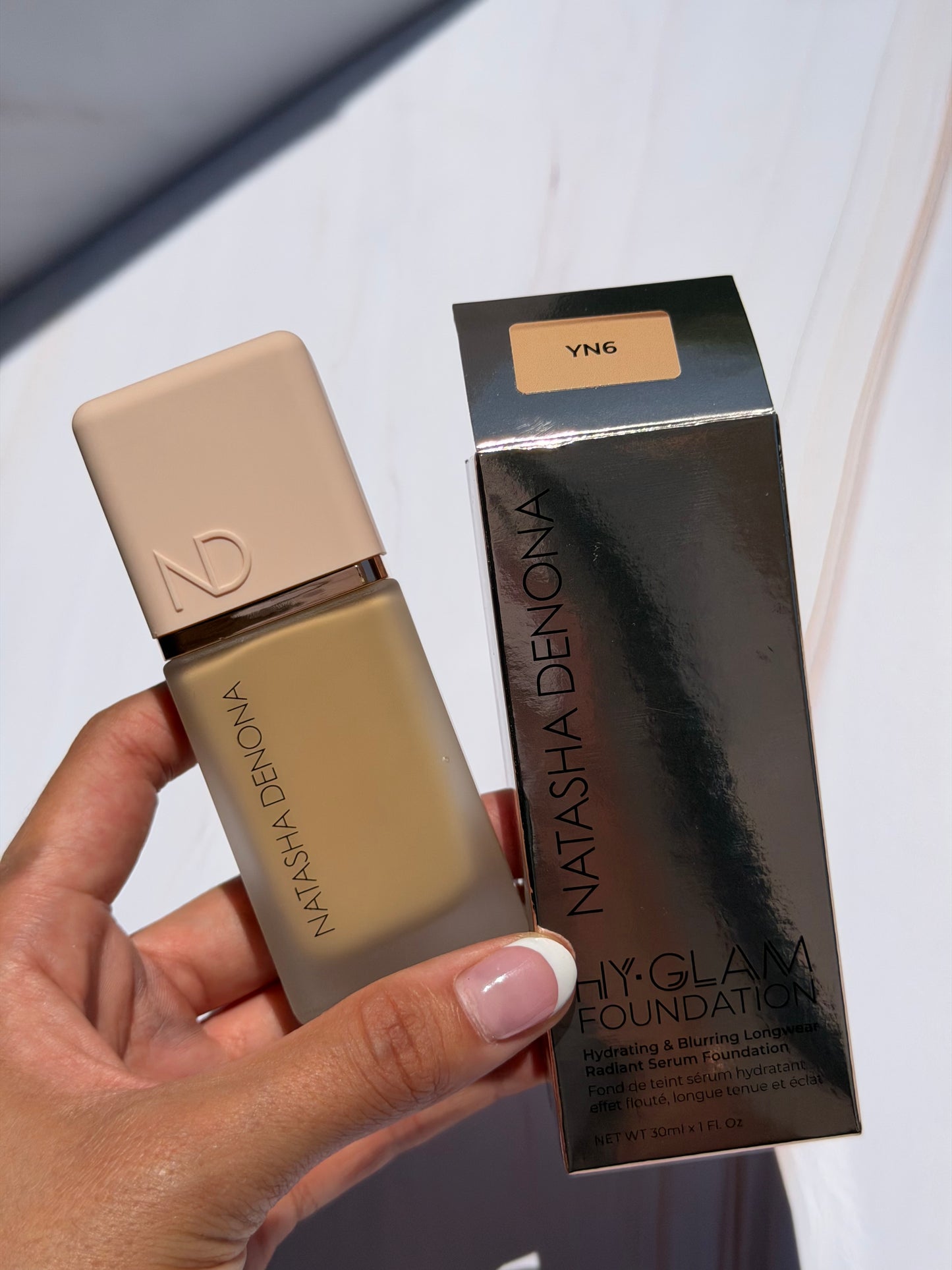 NATASHA DENONA - Hy-Glam Foundation Hydrating & Blurring Luminous Longwear Serum Foundation