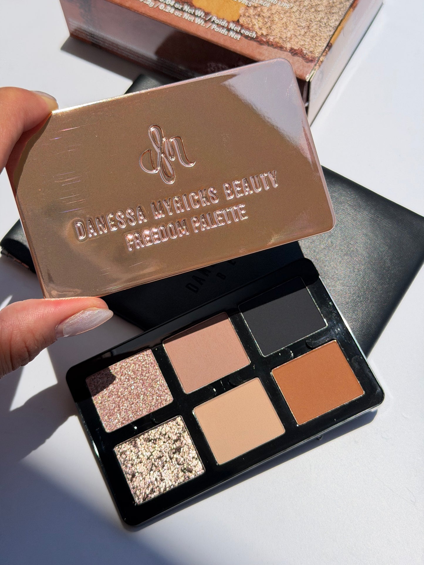 Danessa Myricks -Mini Everyday Magic Neutral Freedom Palette