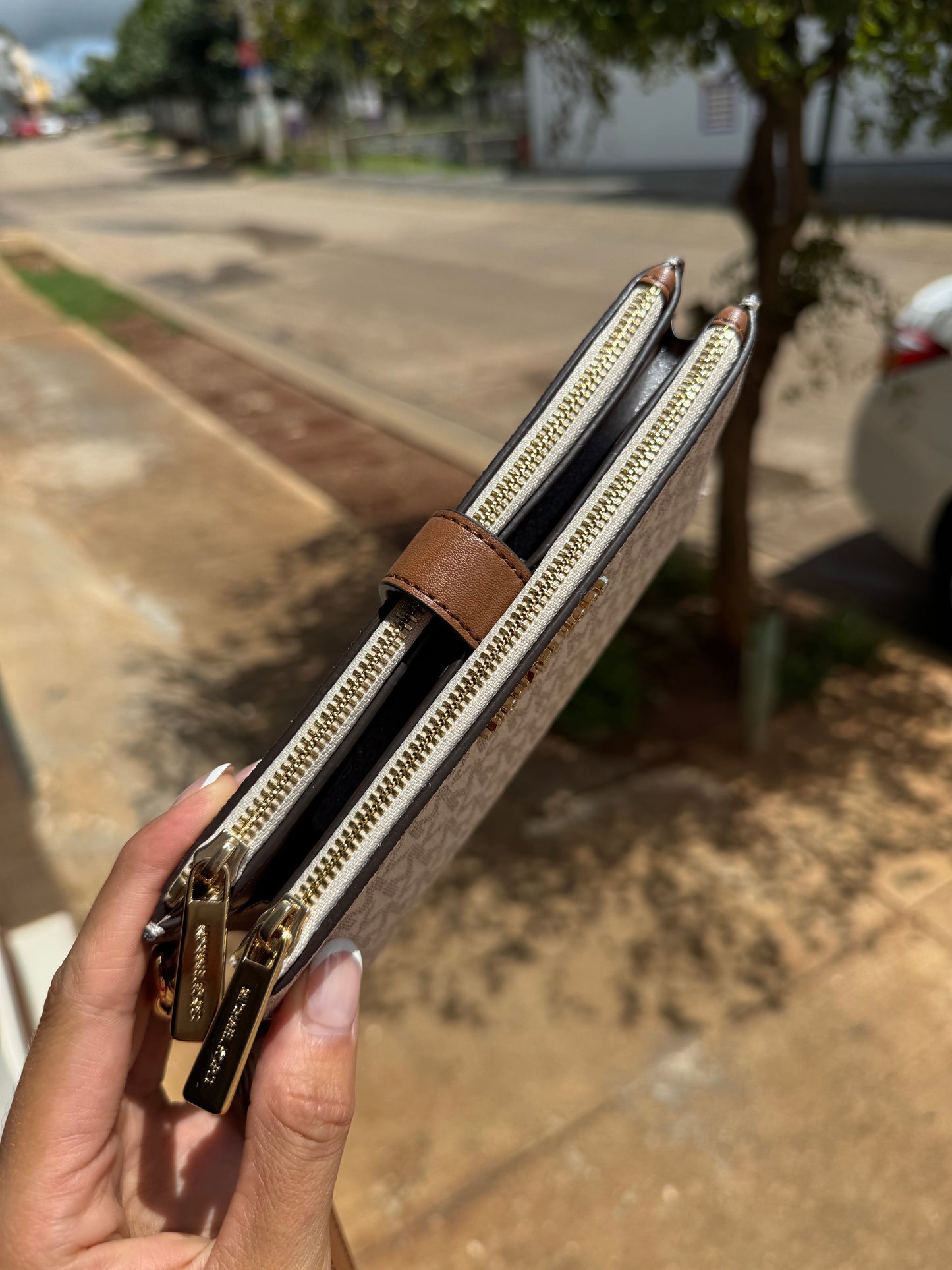 Phone Wallet Michael Kors Beige con Café