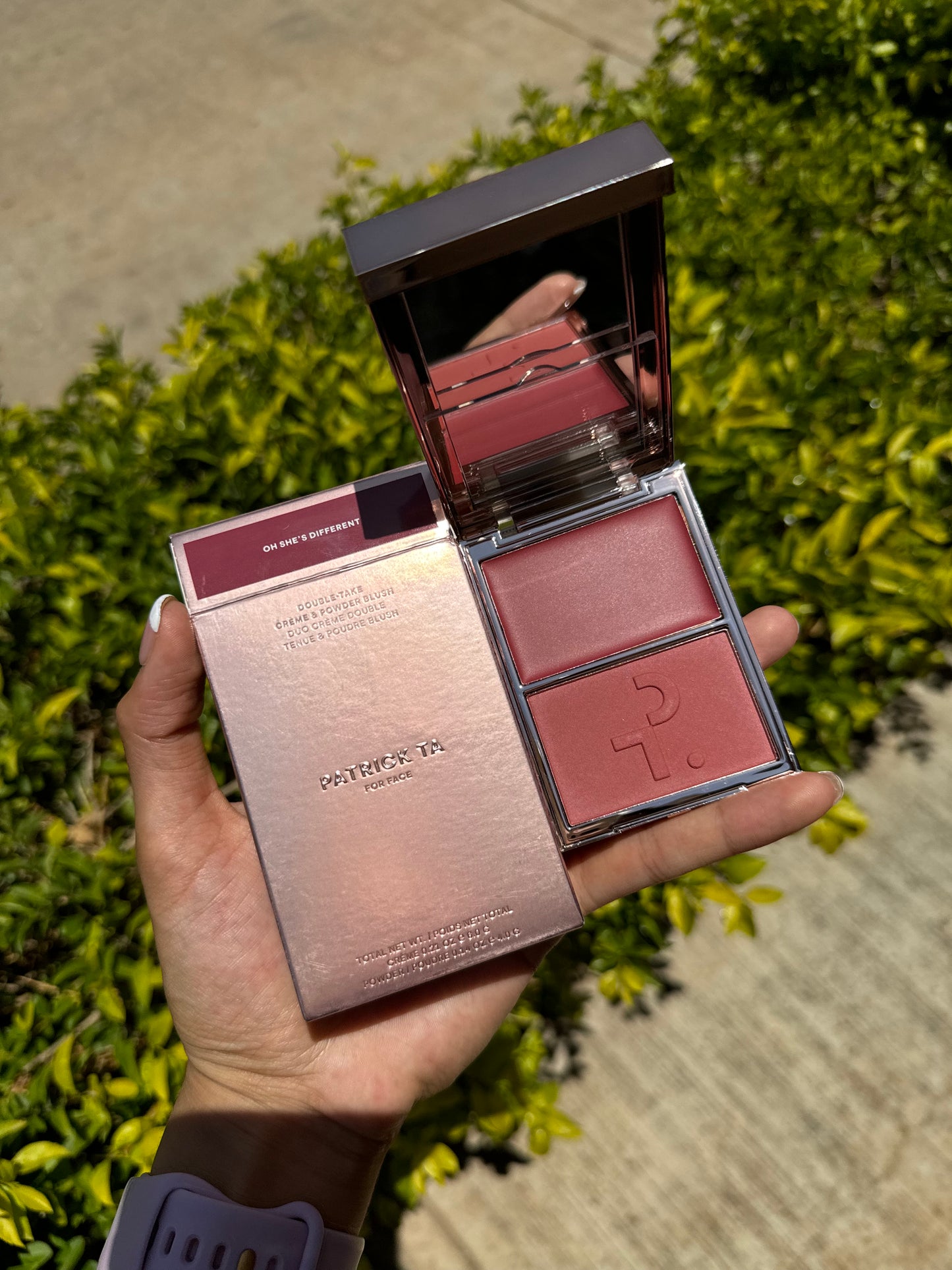 Double Take Crème & Powder Blush Patrick Ta OH SHE’S DIFFERENT