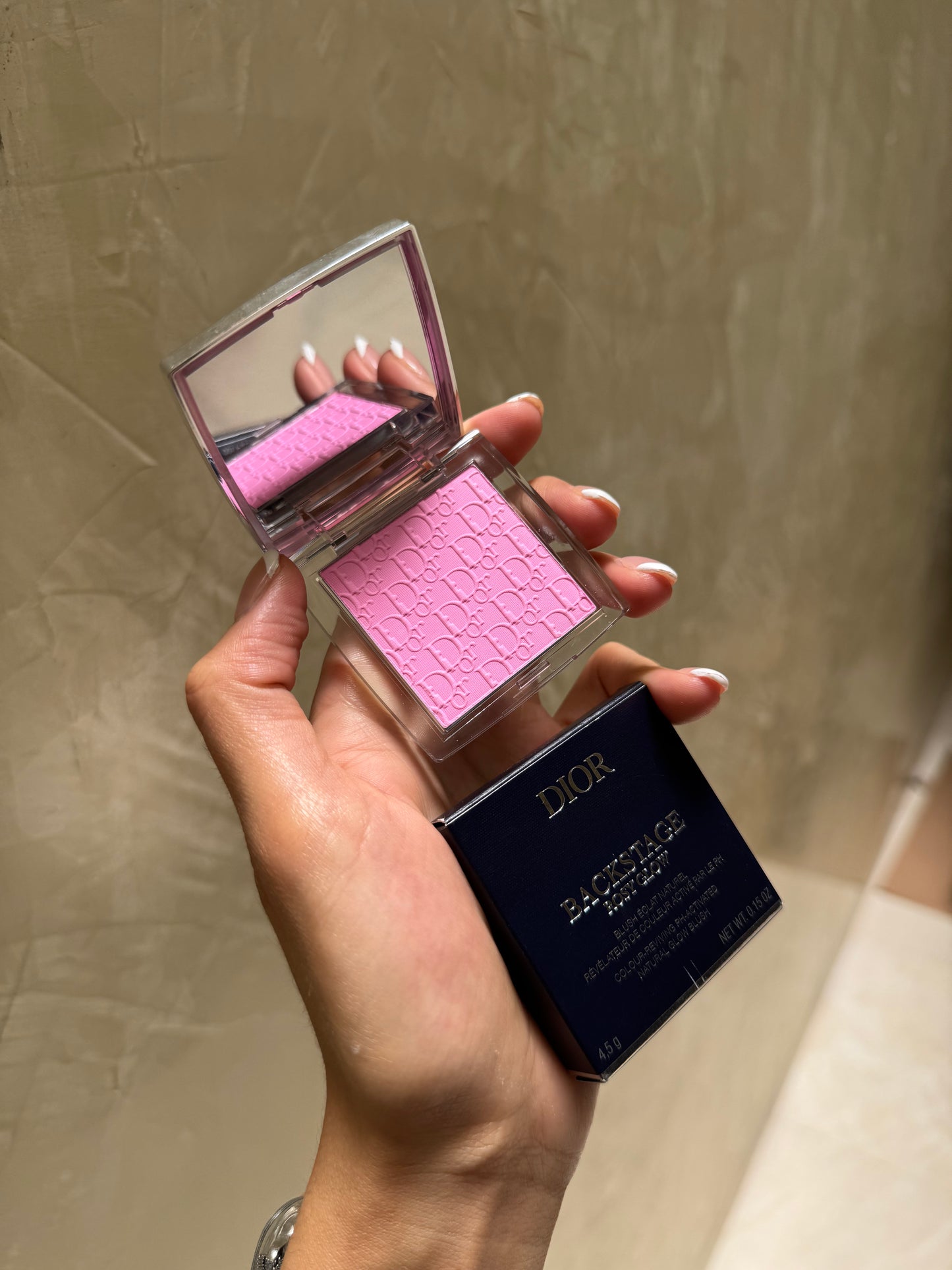 DIOR Rosy Glow Powder Blush 001 PINK