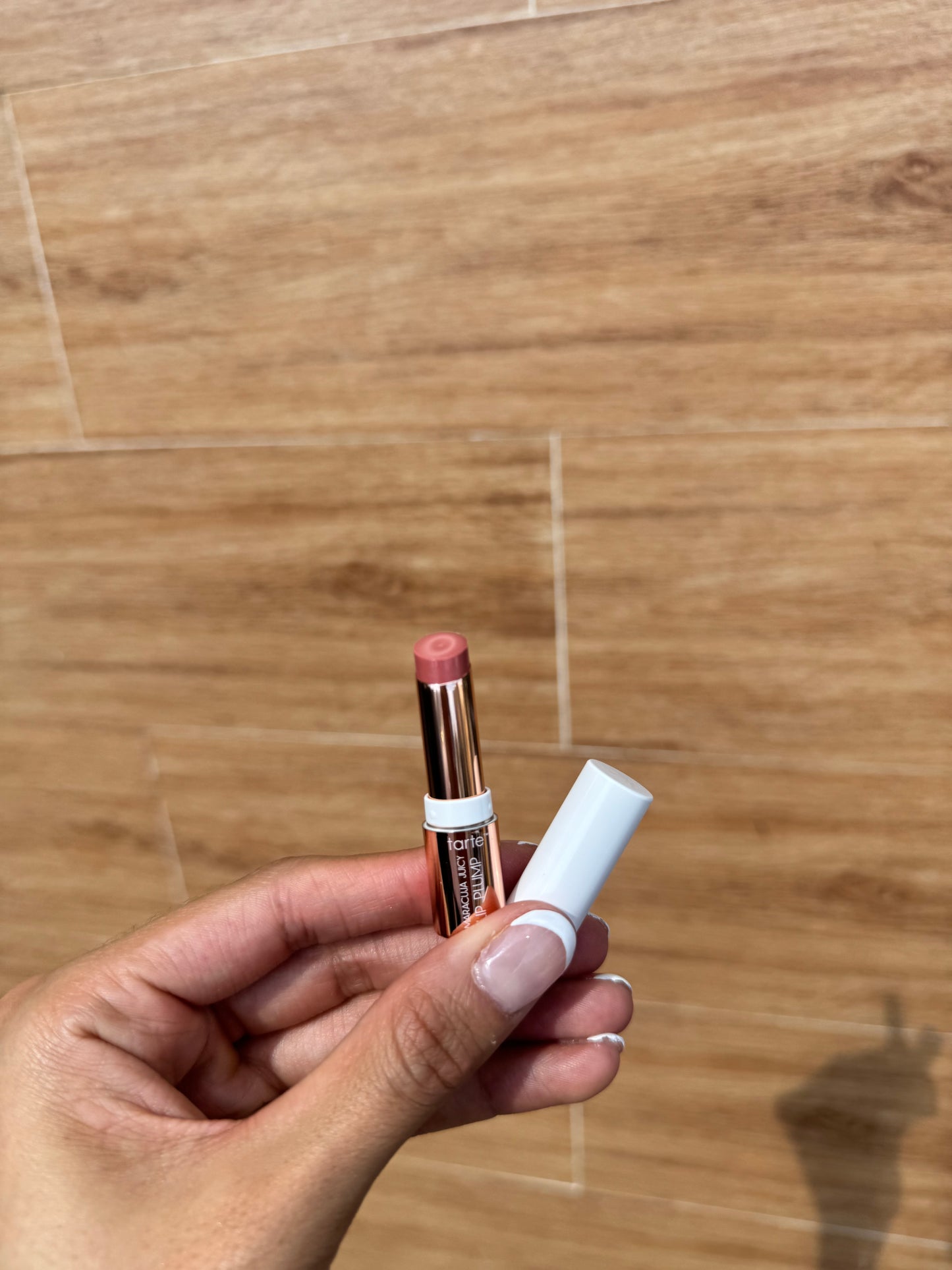 Mini Lip Juicy Tarte- Tono Primrose