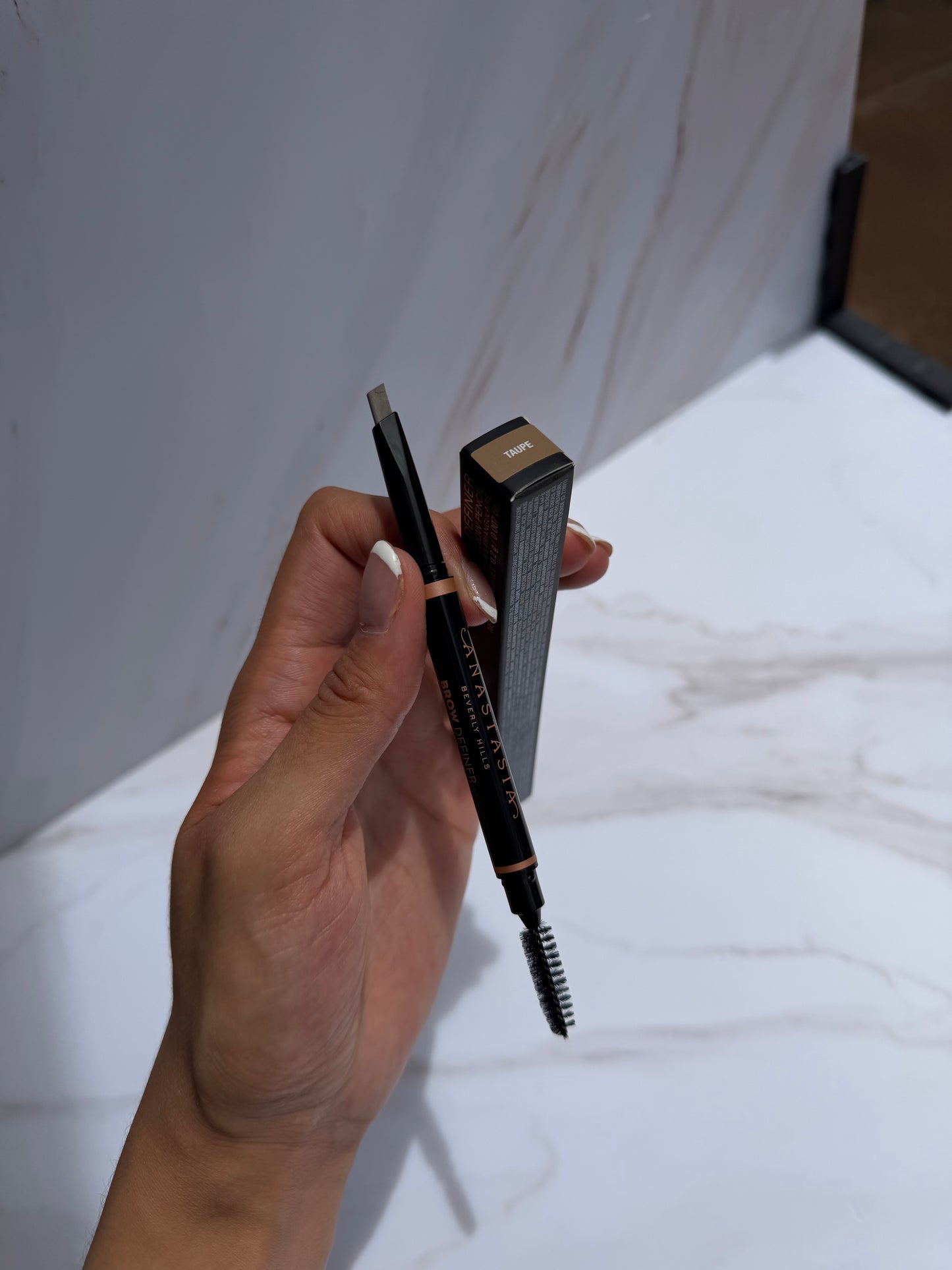 Anastasia Beverly Hills Brow Definer 3-in-1 Triangle Tip Easy Precision Eyebrow Pencil