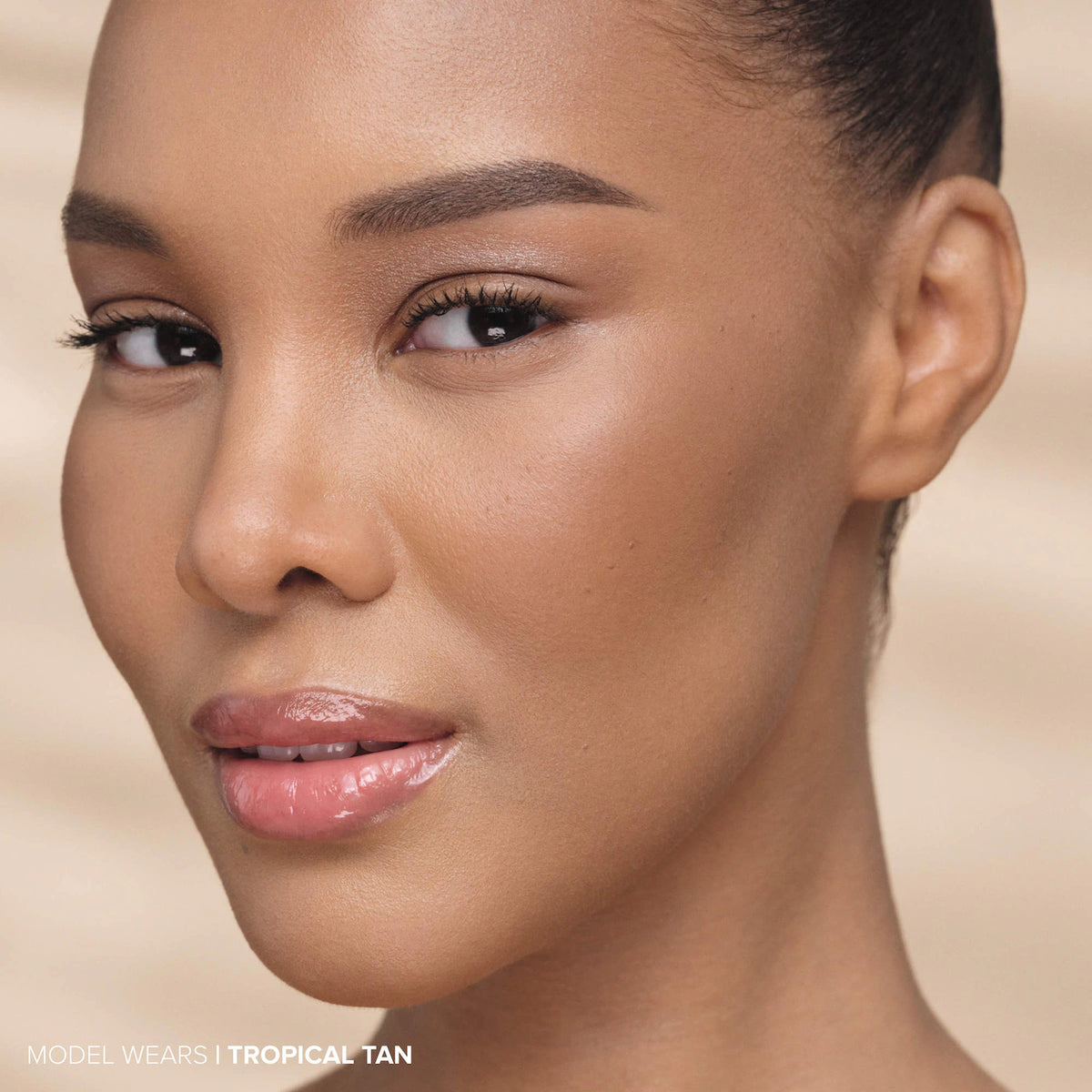 Anastasia Beverly Hills- Smooth Blur Matte Powder Bronzer