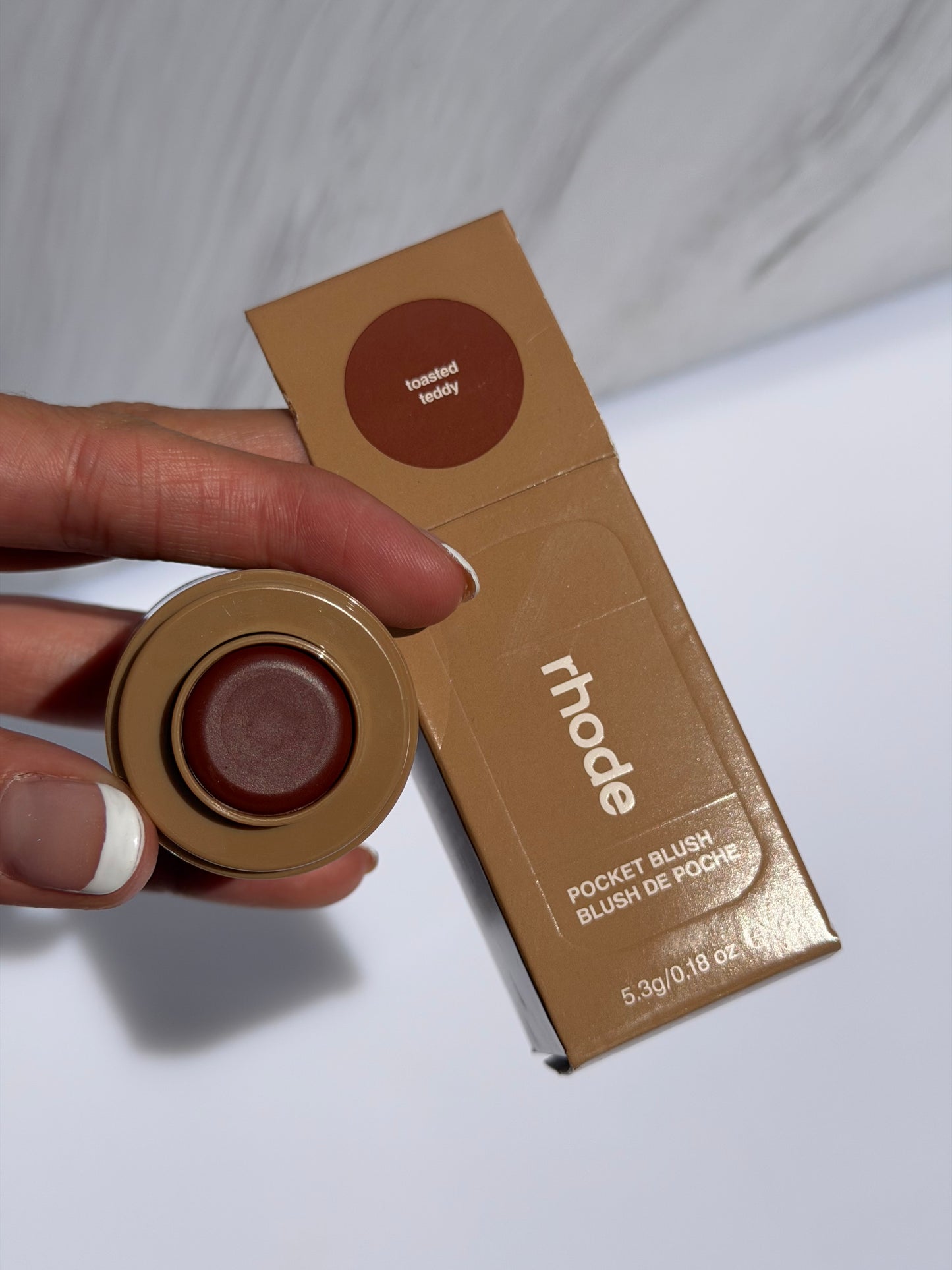 Pocket Blush Rhode tono Toasted Teddy