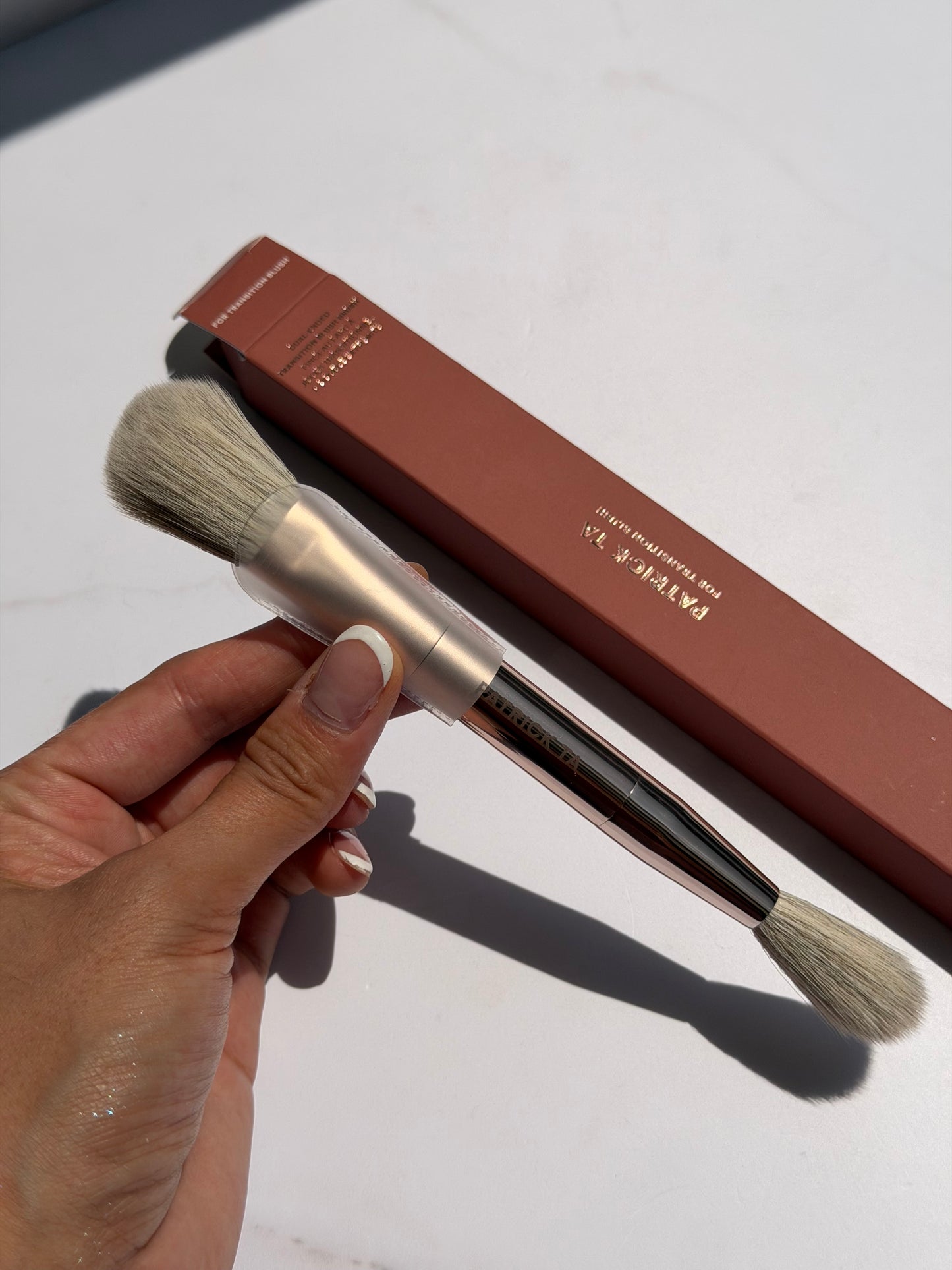 PATRICK TA 
Dual Ended Transition Blush Brush