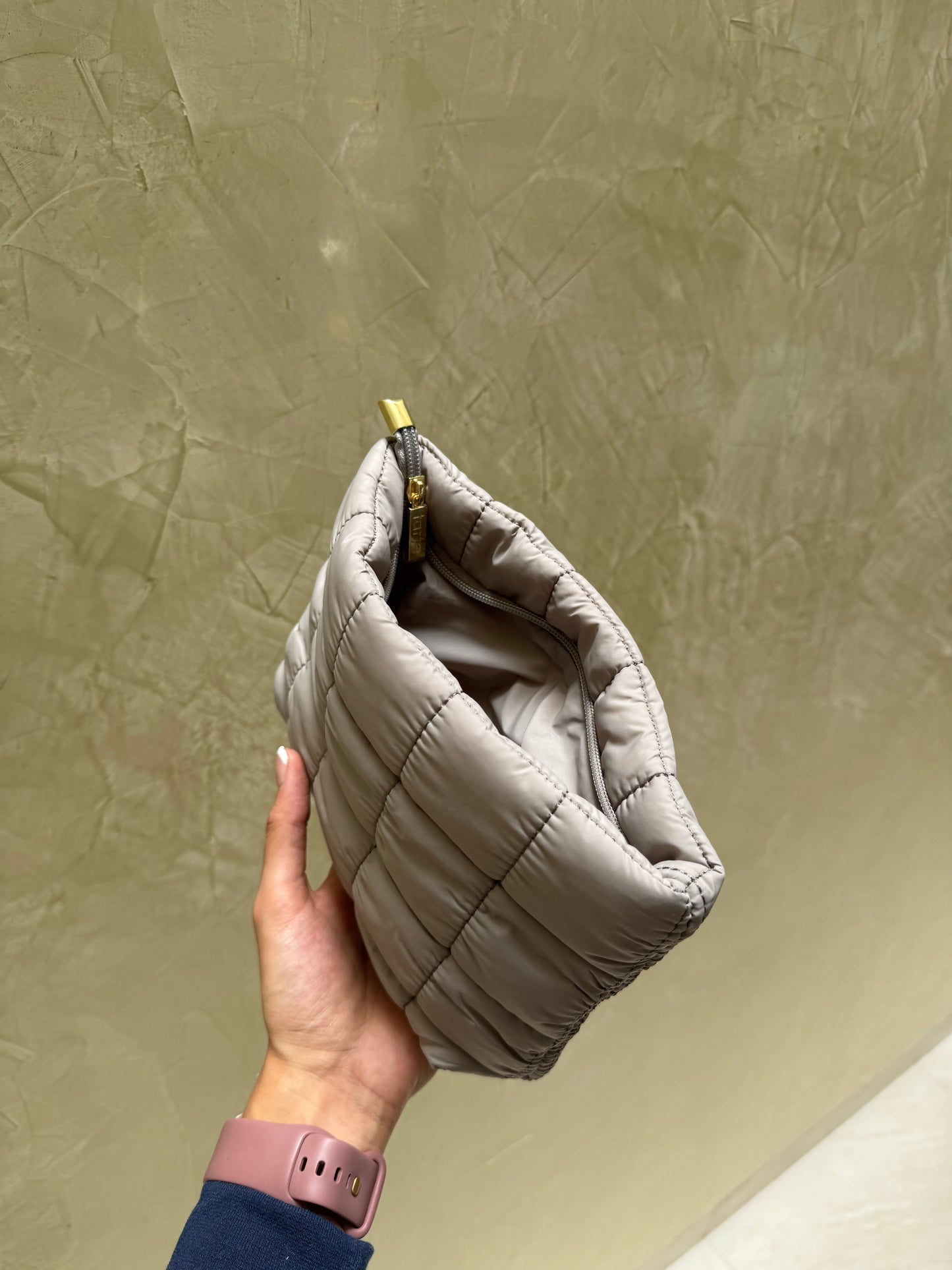 Cosmetiquera Puffy Tarte Gris