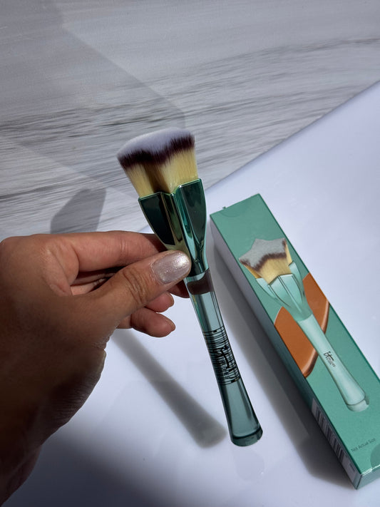 Limited Edition Star Foundation It Cosmetics x Ulta