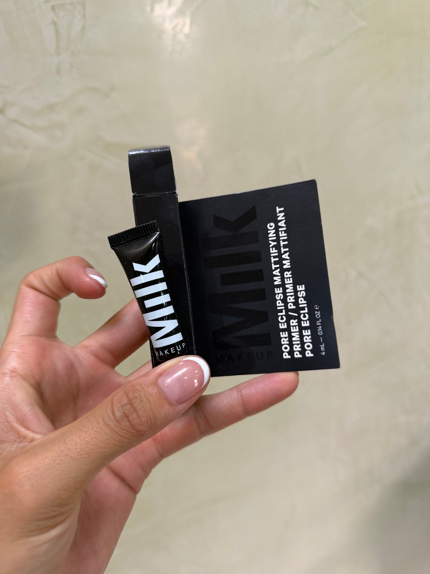 Mini MILK MAKEUP- Pore Eclipse Mattifying + Blurring Makeup Primer with Niacinamide