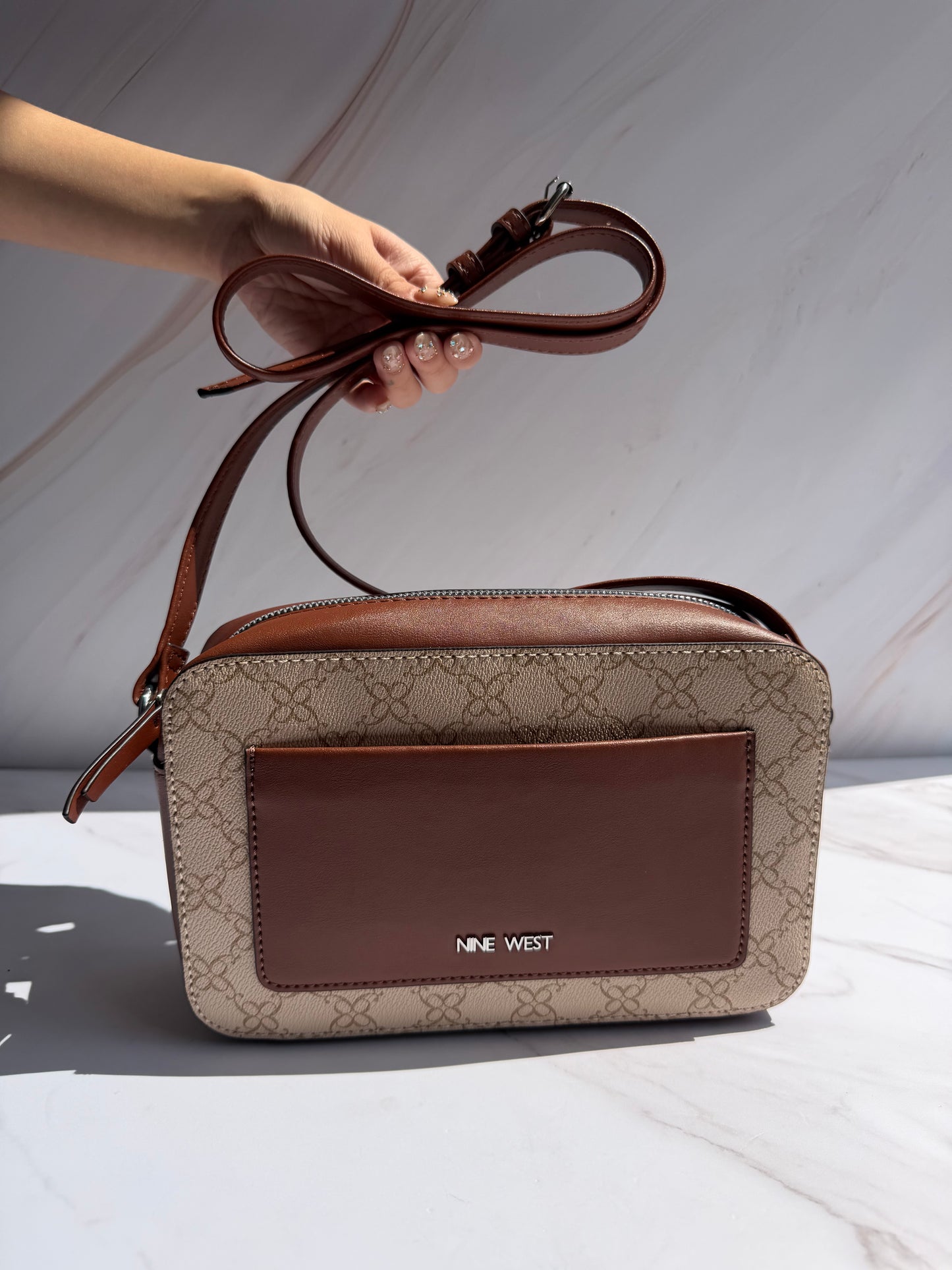Crossbody NINE WEST- Color Café chica