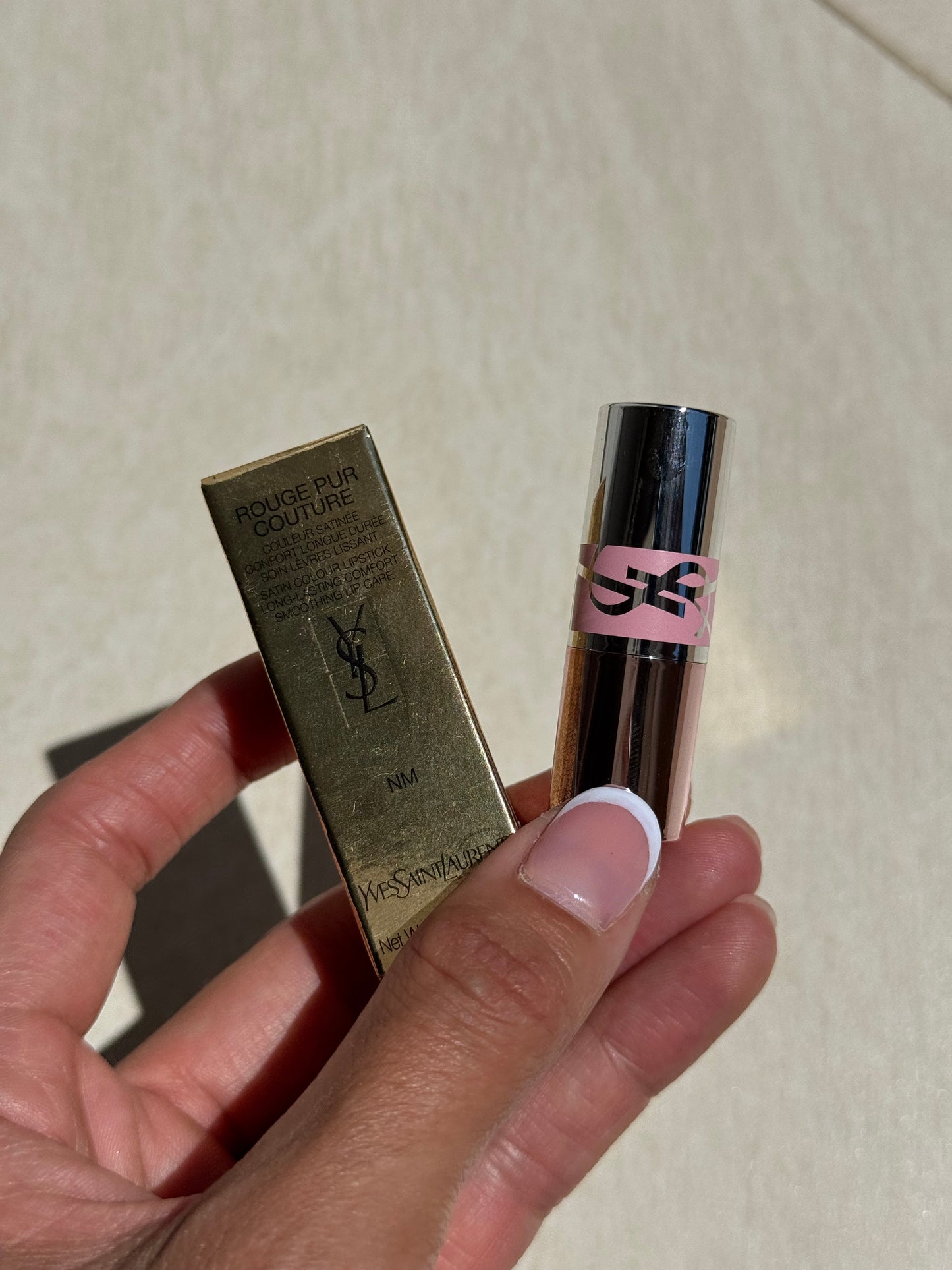 Yves Saint Laurent YSL Candy Glow Tinted Butter Balm Tono 1B Pink Sunrise