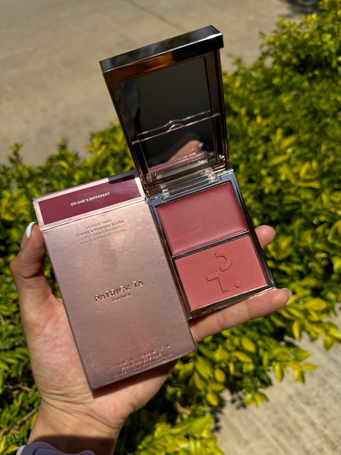 Double Take Crème & Powder Blush Patrick Ta OH SHE’S DIFFERENT