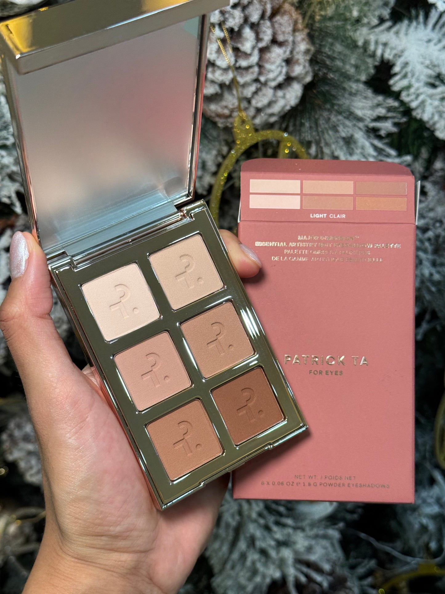 PATRICK TA Major Dimension Essential Artistry Edit Eyeshadow Palette- LIGHT CLAIR