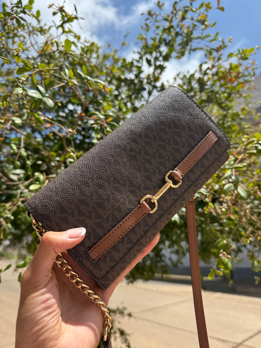 MICHAEL KORS OUTLET Carson Large Signature Logo Convertible Crossbody Bag CAFE