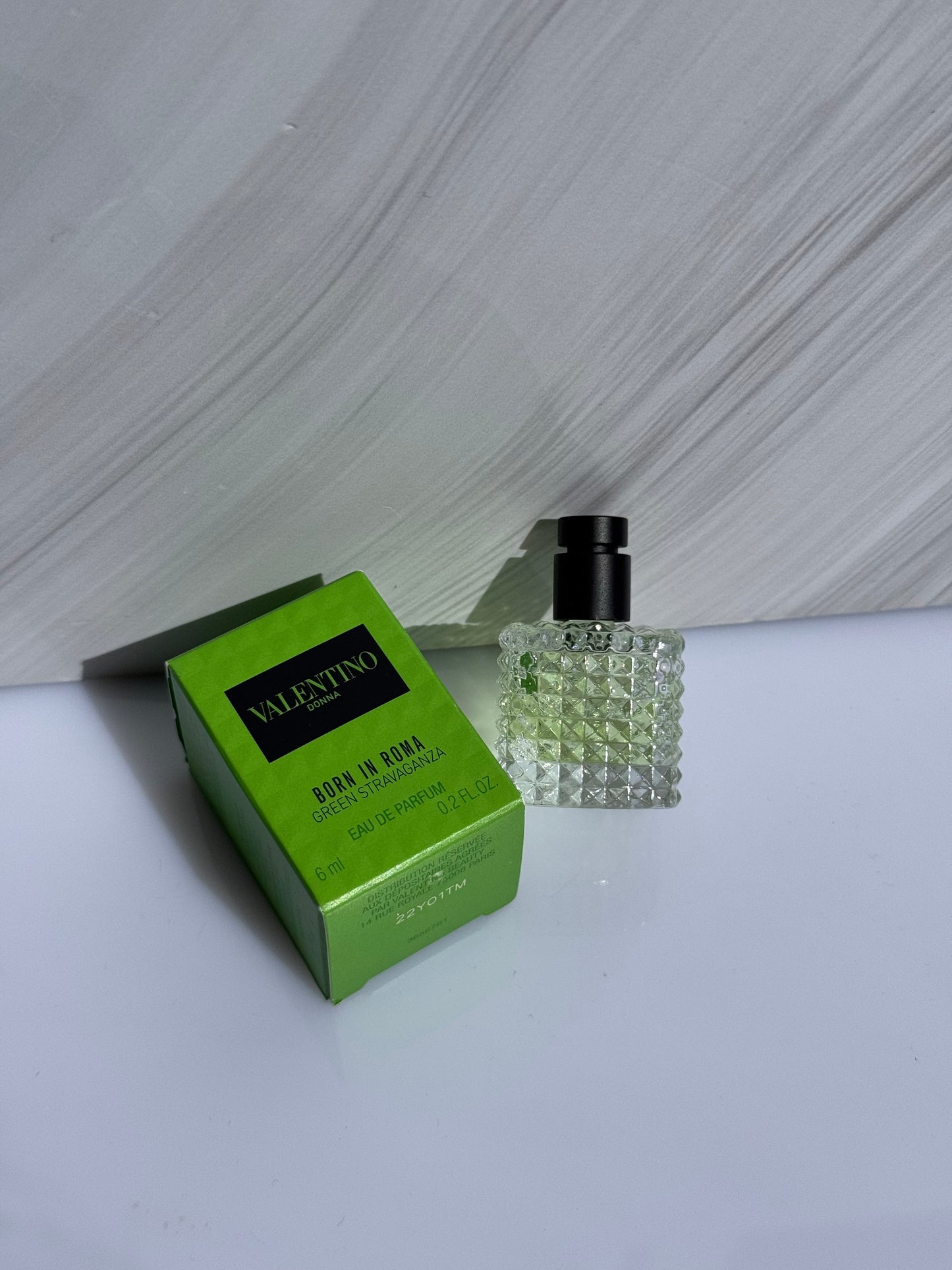 MINI Valentino Donna Born in Roma Green Stravaganza Eau de Parfum with Vanilla & Tea Accord 6ml