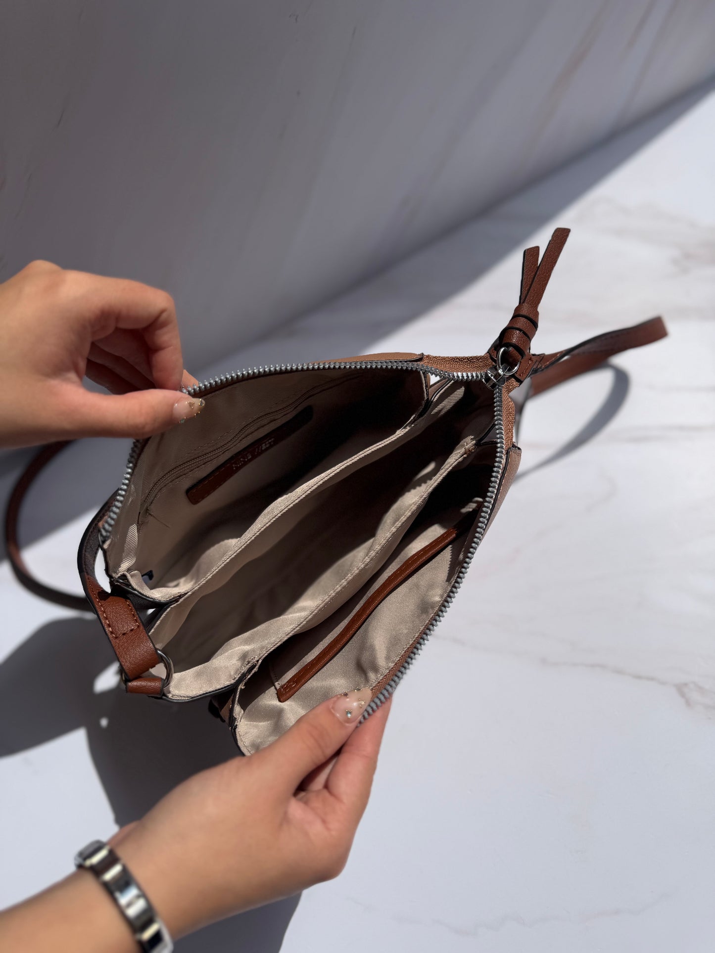 Crossbody NINE GEST-Color Café chica