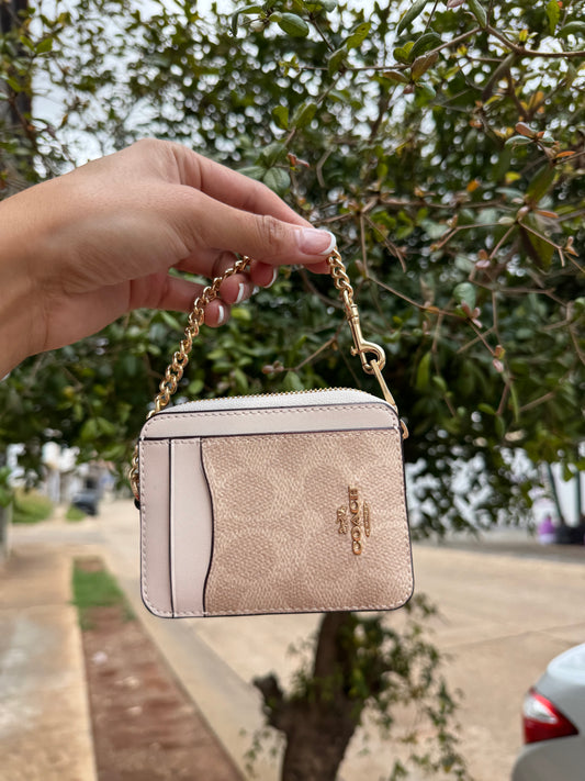 Zip Card Case Coach In Signature Canvas Beige con Blanco