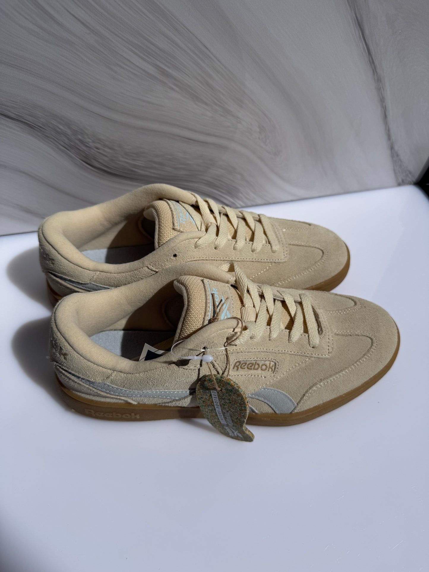 Tenis Reebok 25MX Beige con Azul