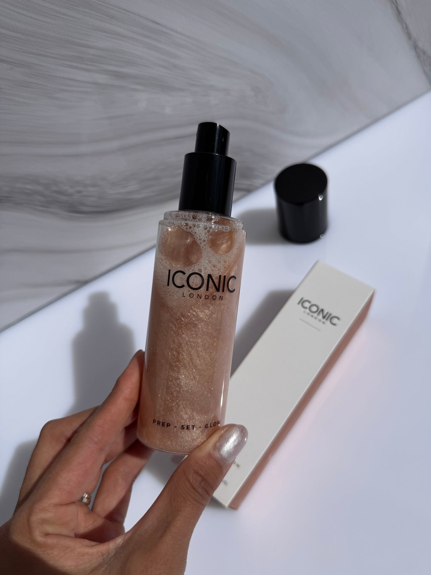 ICONIC LONDON Prep-Set-Glow Hydrating Setting Spray