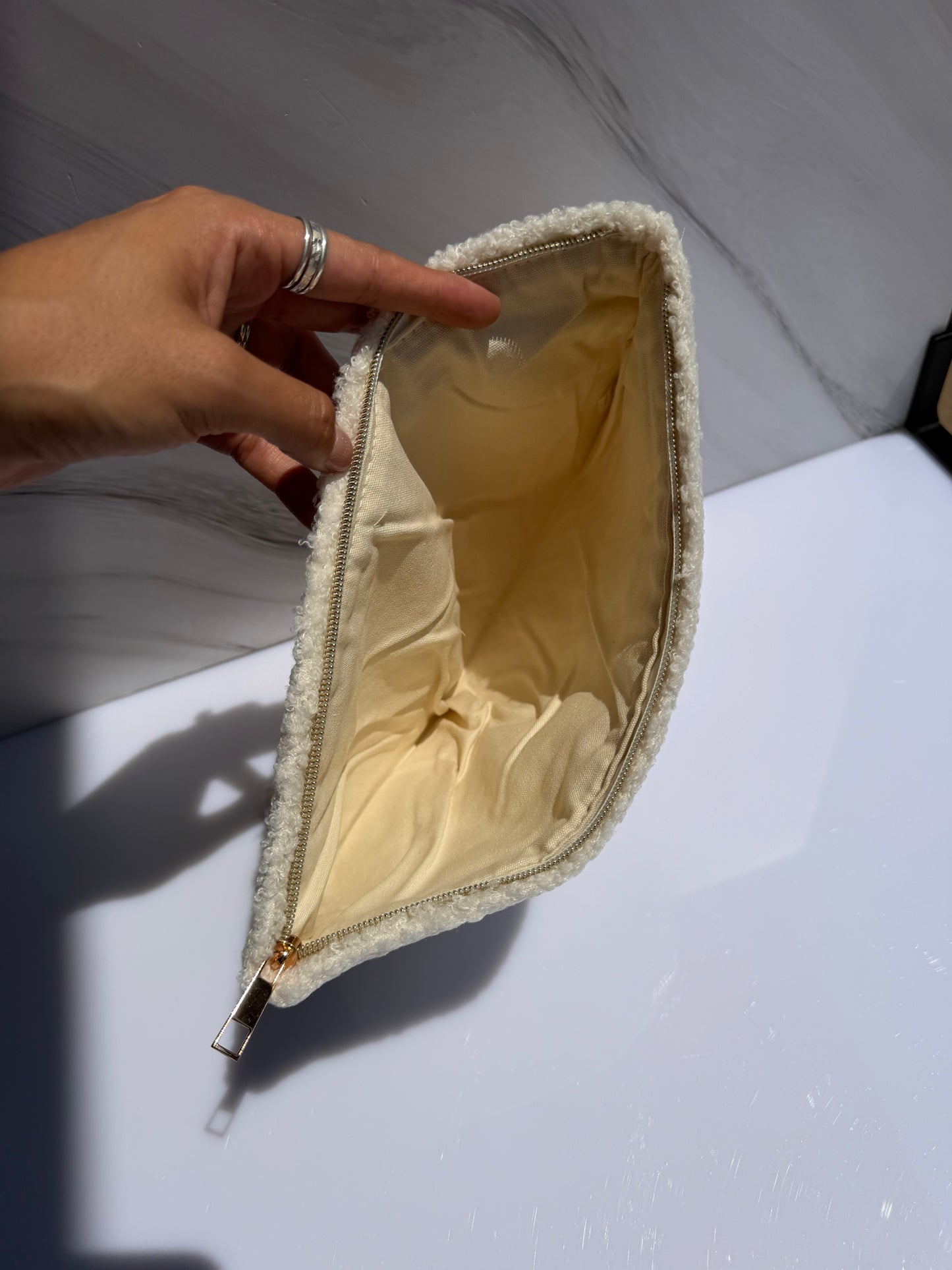 Cosmetiqueras Beige
