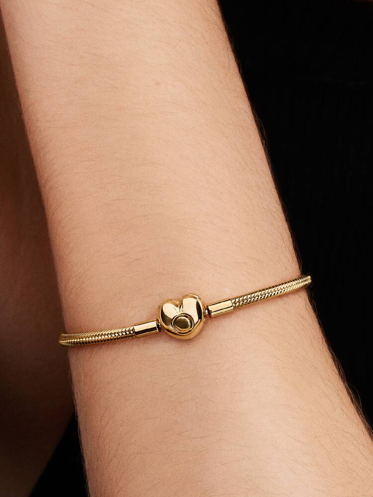 Pulsera de Cadena de Serpiente con Cierre de Corazón Recubrimiento en oro de 14k PANDORA 18cm