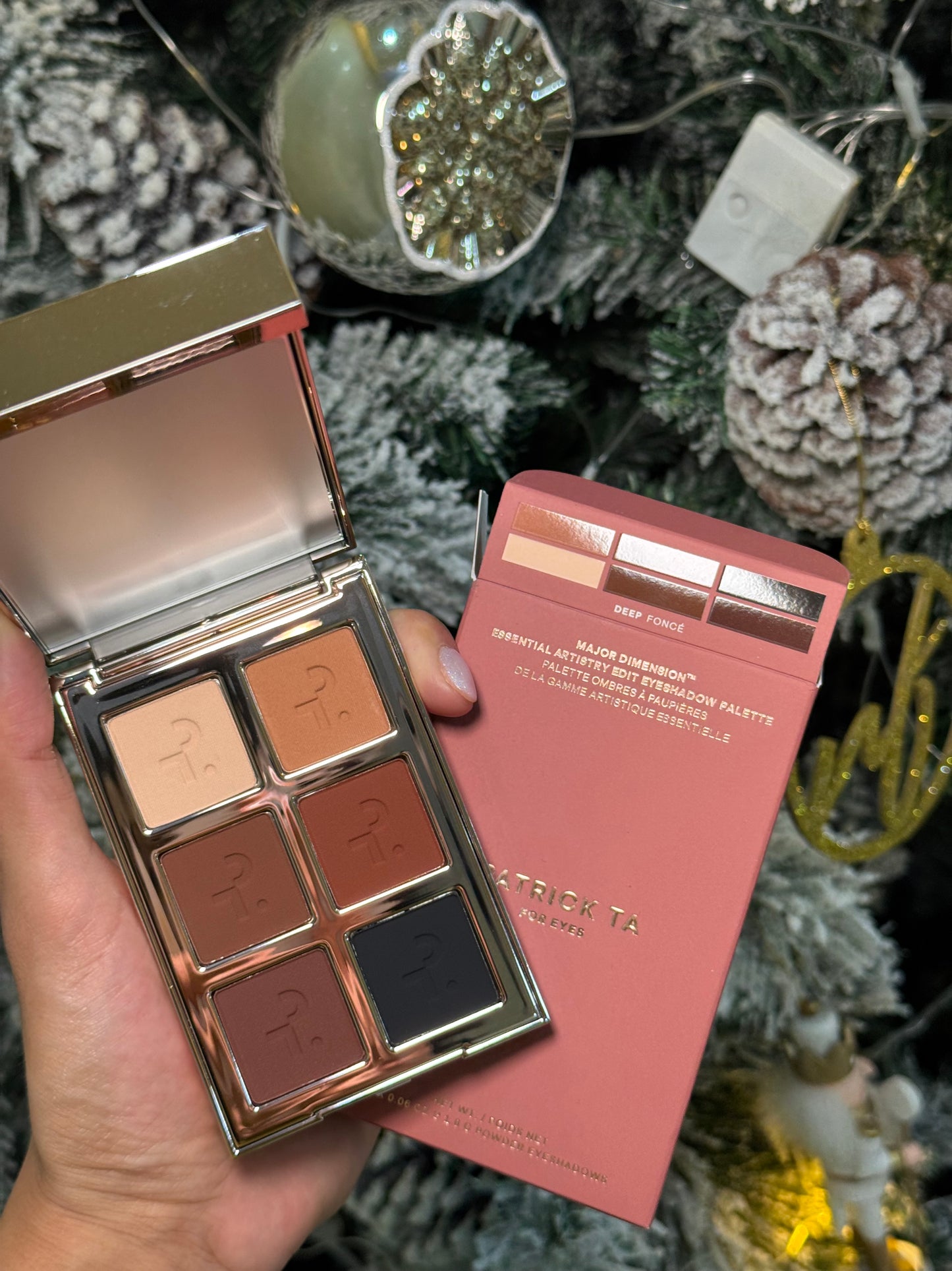 PATRICK TA Major Dimension Essential Artistry Edit Eyeshadow Palette- DEEP FONCE