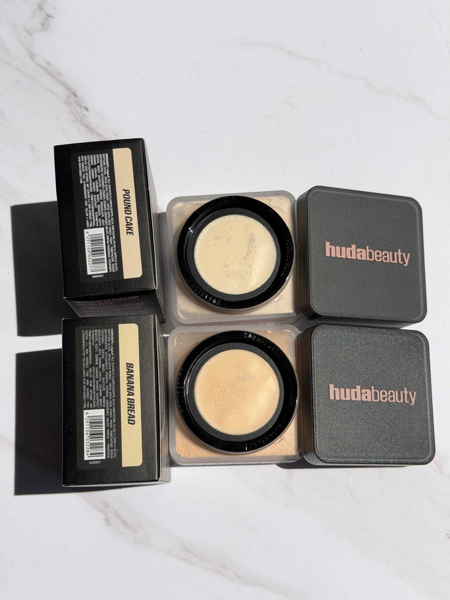HUDA BEAUTY -Easy Bake Blurring Loose Baking & Setting Powder POUND CAKE