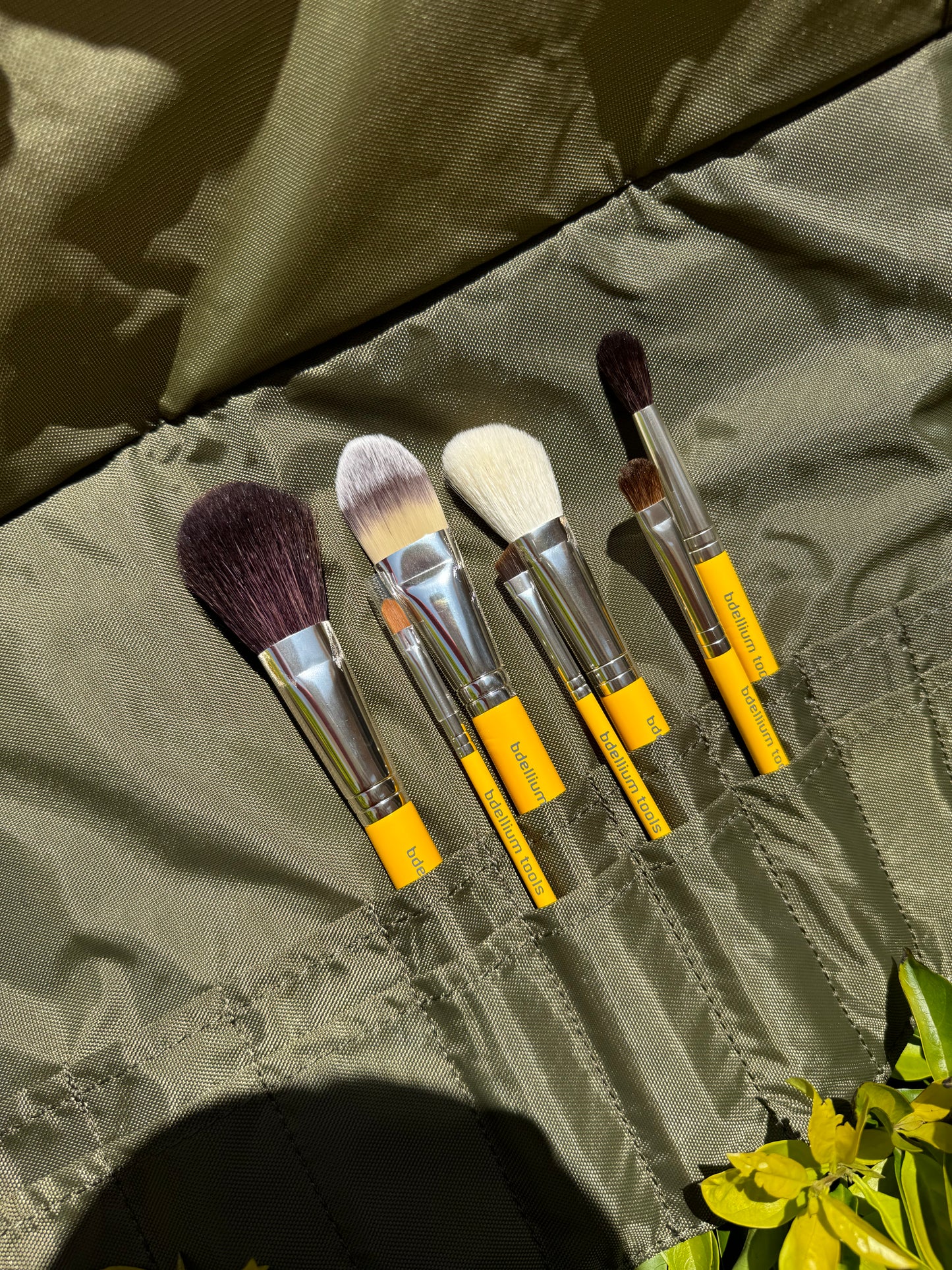 Studio Series Basic 7pc. Brush Set- bdellium tools