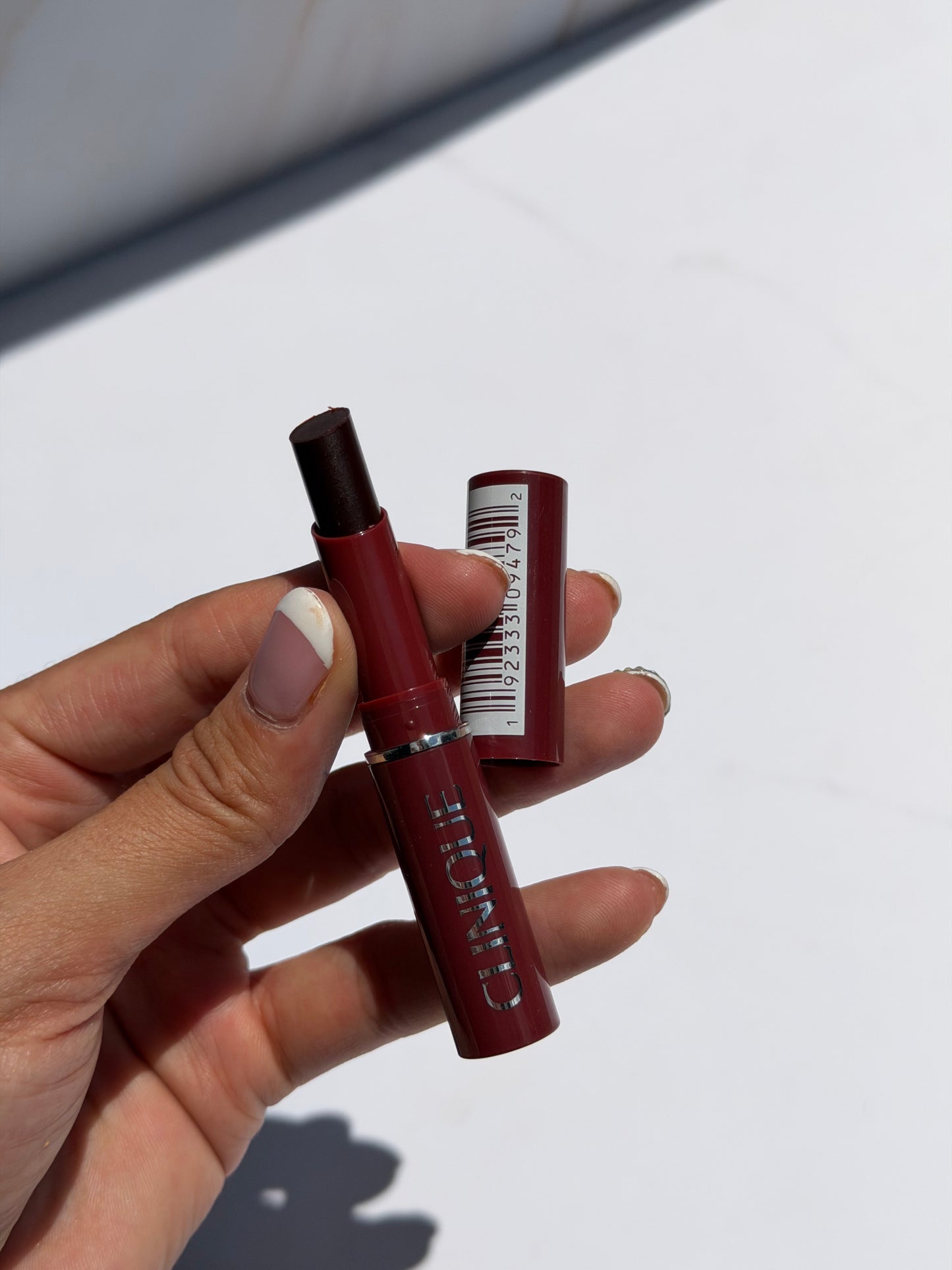 Clinique- Almost Lipstick tono Black Honey